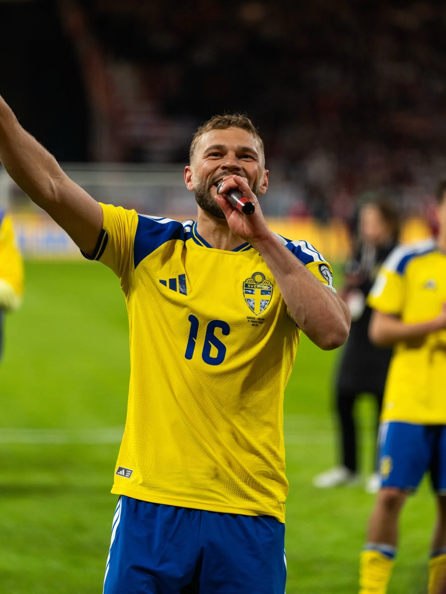 @jesperkarlstrom, one of Sweden&rsquo;s key midfielders. 🇸🇪 On a night Sweden booked its place at the World Cup.

📸 @jjoelwetzel
