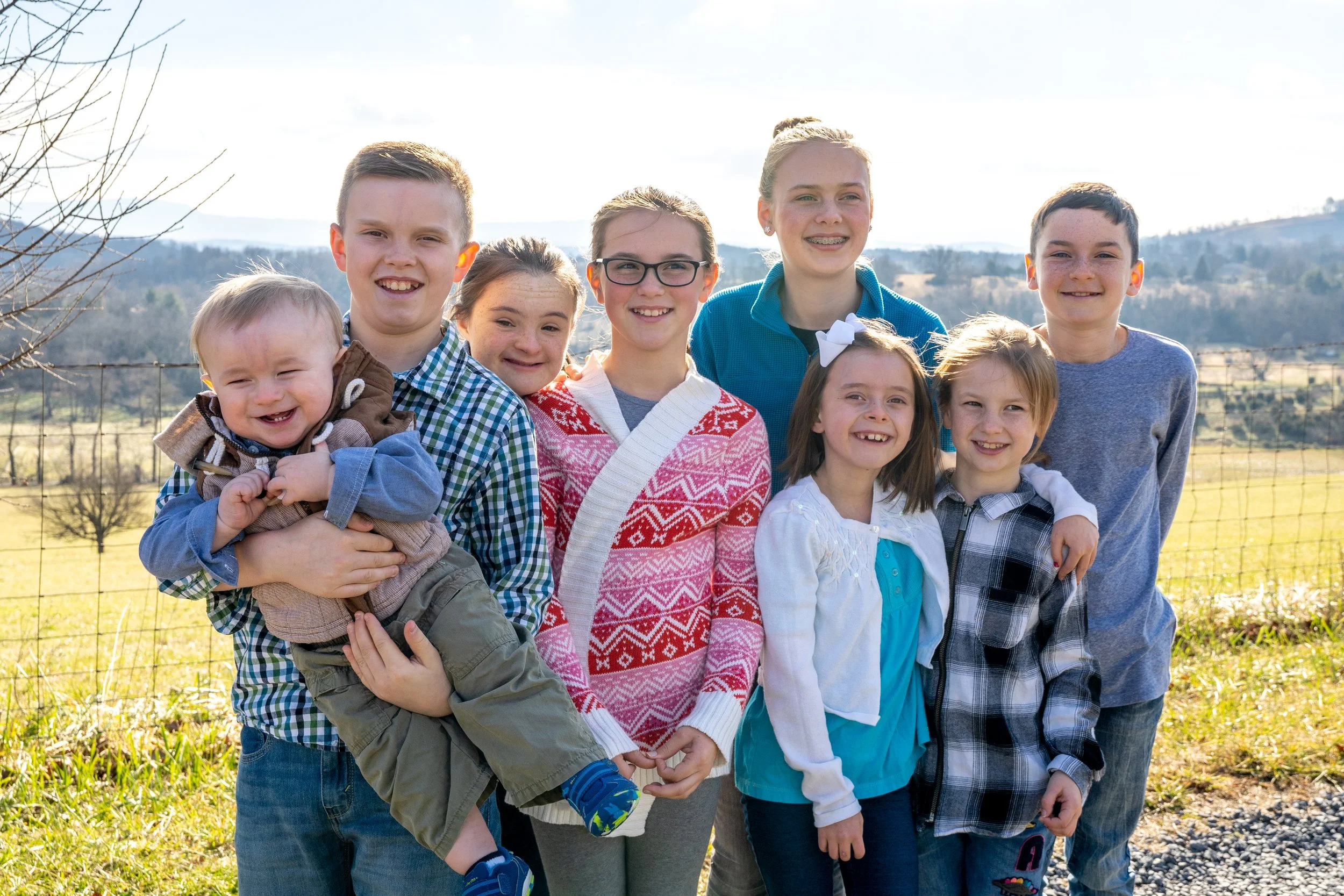 Family Group Portraits - Outside 3.jpg