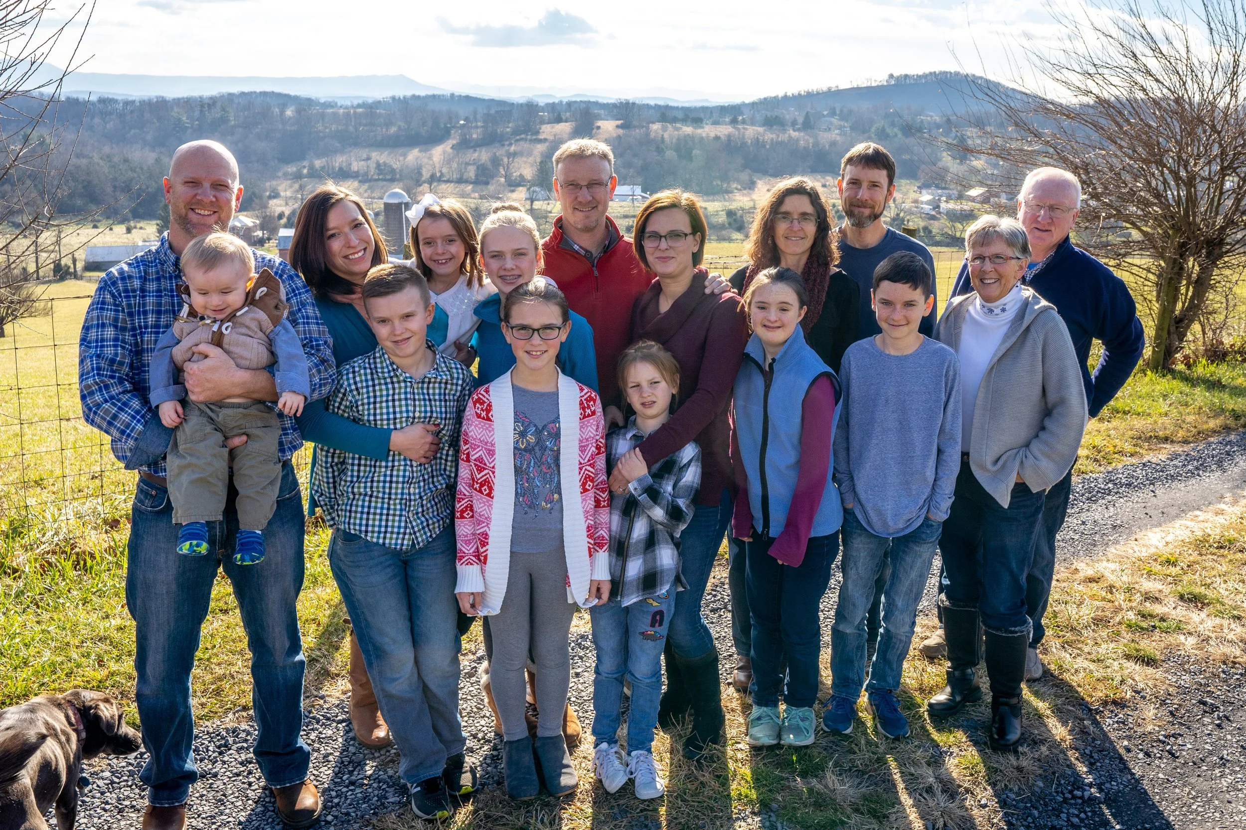 Family Group Portraits - Outside 2.jpg