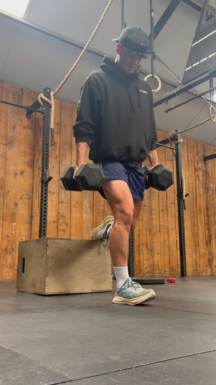Strength session. Legs focus.
Focuses:
Hit weaknesses (hamstrings & single leg stability)
Supplement session not a focus session
Full session:
Good mornings 3x6-8
Front rack lunge 3x8/8-10/10
RDL 3x10-12
Split squat 3x8/8-10/10
#strength #funt