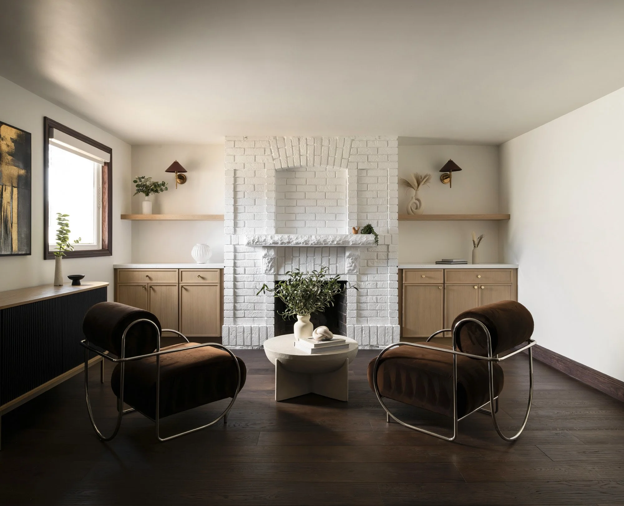 32_downstairs_familyroom.jpg