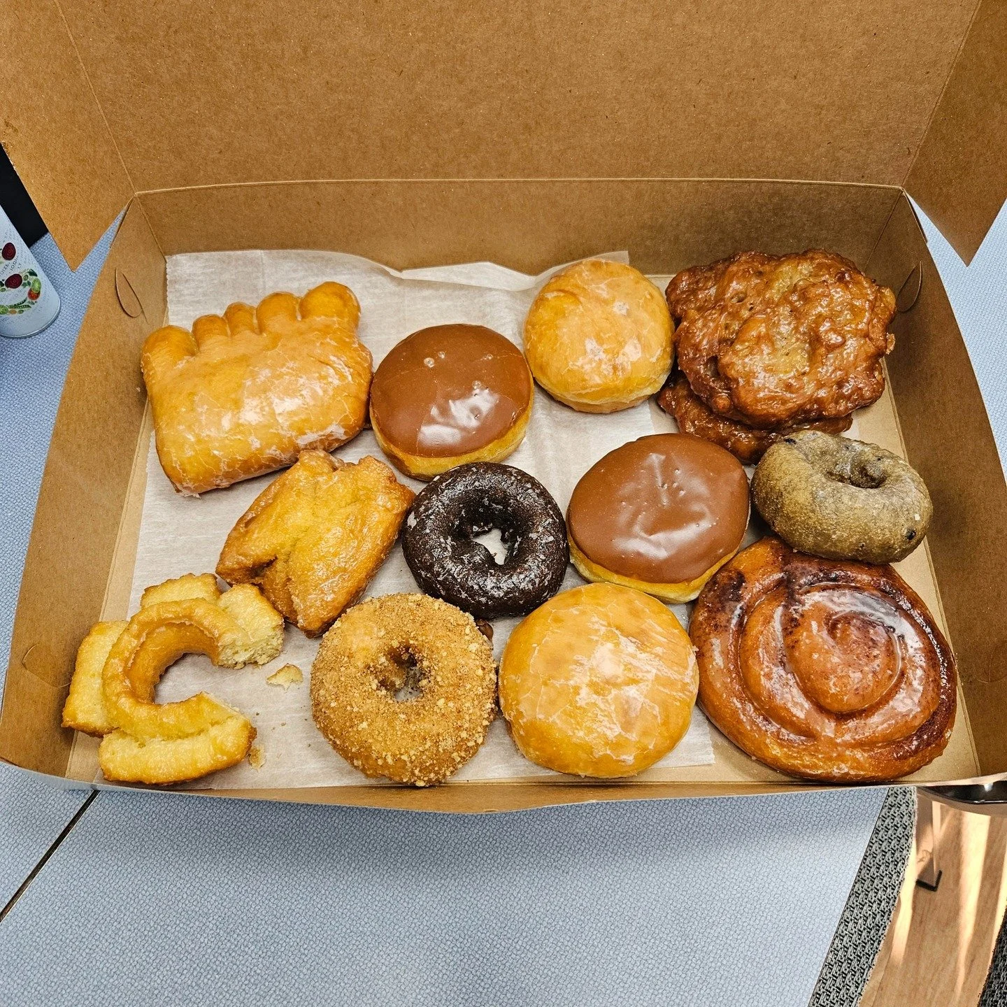 Nothing's better for Dental Hygienist Week than donuts! What a treat for our fabulous hygienist and the rest of us! Thanks Dr. Barnes! #dentalhygienistsrock
#donuts @bakersdozendonutsdurham