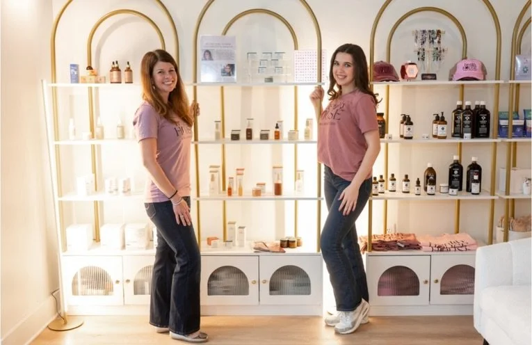 Photo credit to the amazing @kellyjeanphotographyllc 

Thank you for capturing so much of our beautiful space at @healthhousenc!