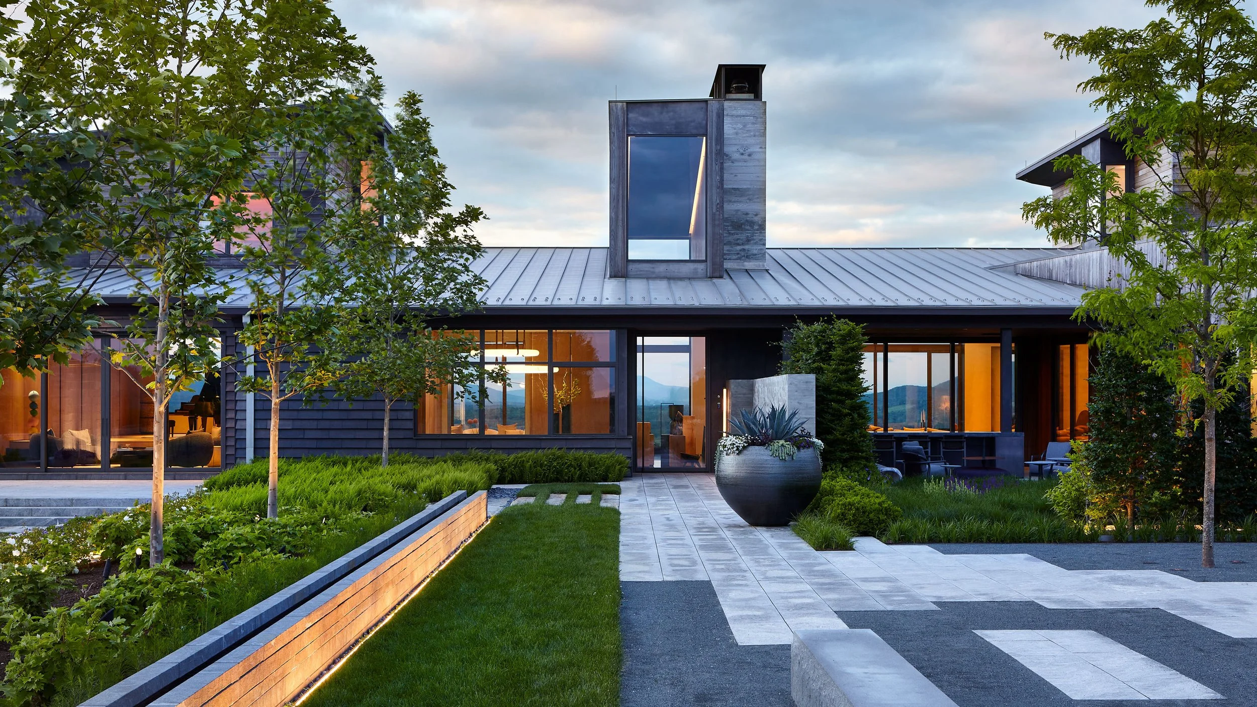 AR03_The+Elevated+Estate_01.jpg