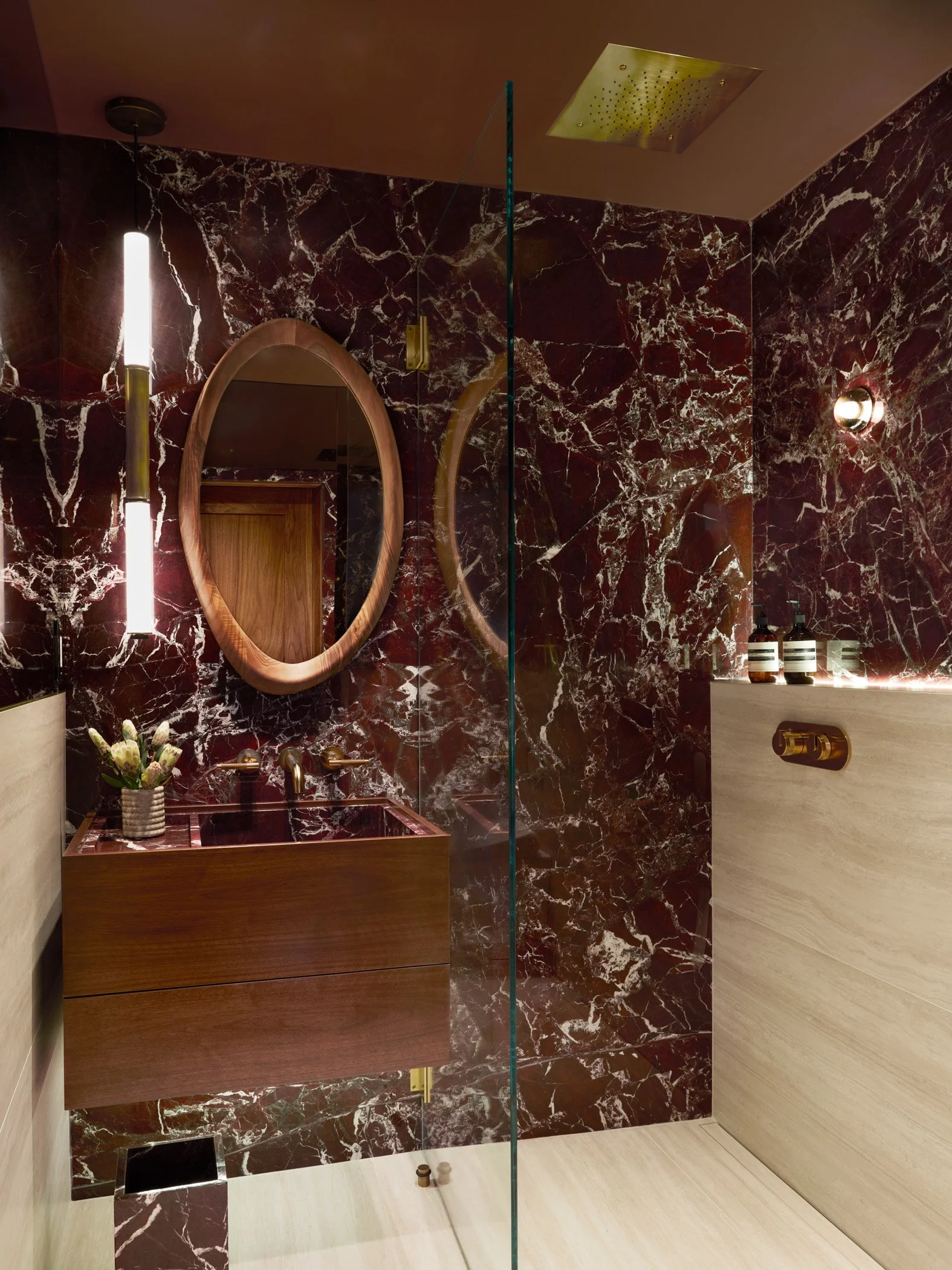 INT06_Multifunctional_Bathroom_01.jpg