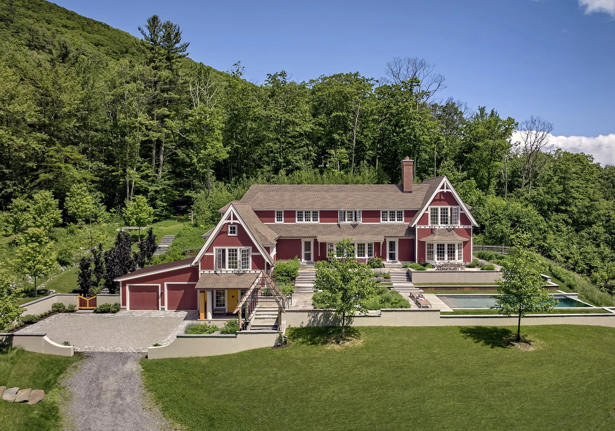 AR01_TheFireberryHouse_01.jpg