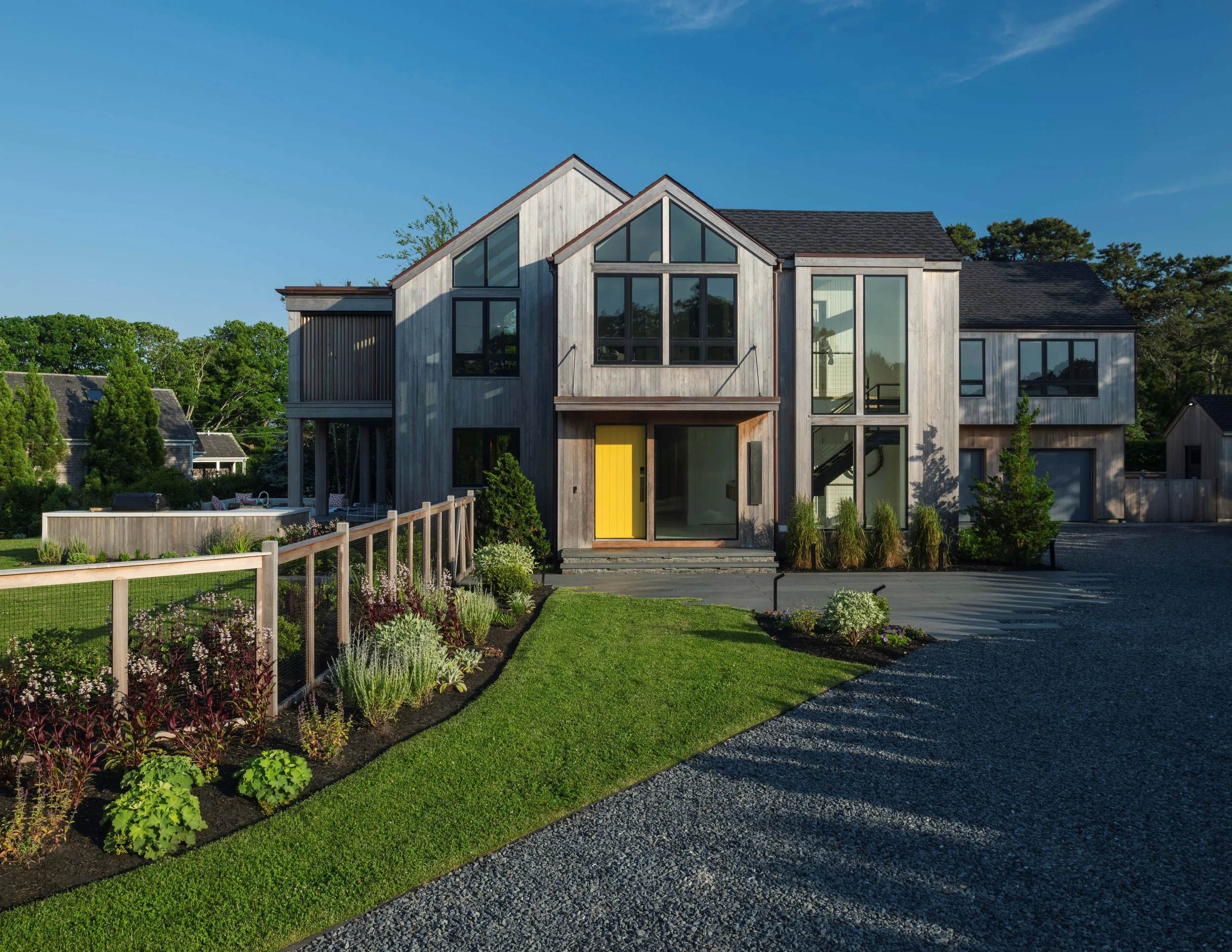 AR03-FartherReach-02.jpg