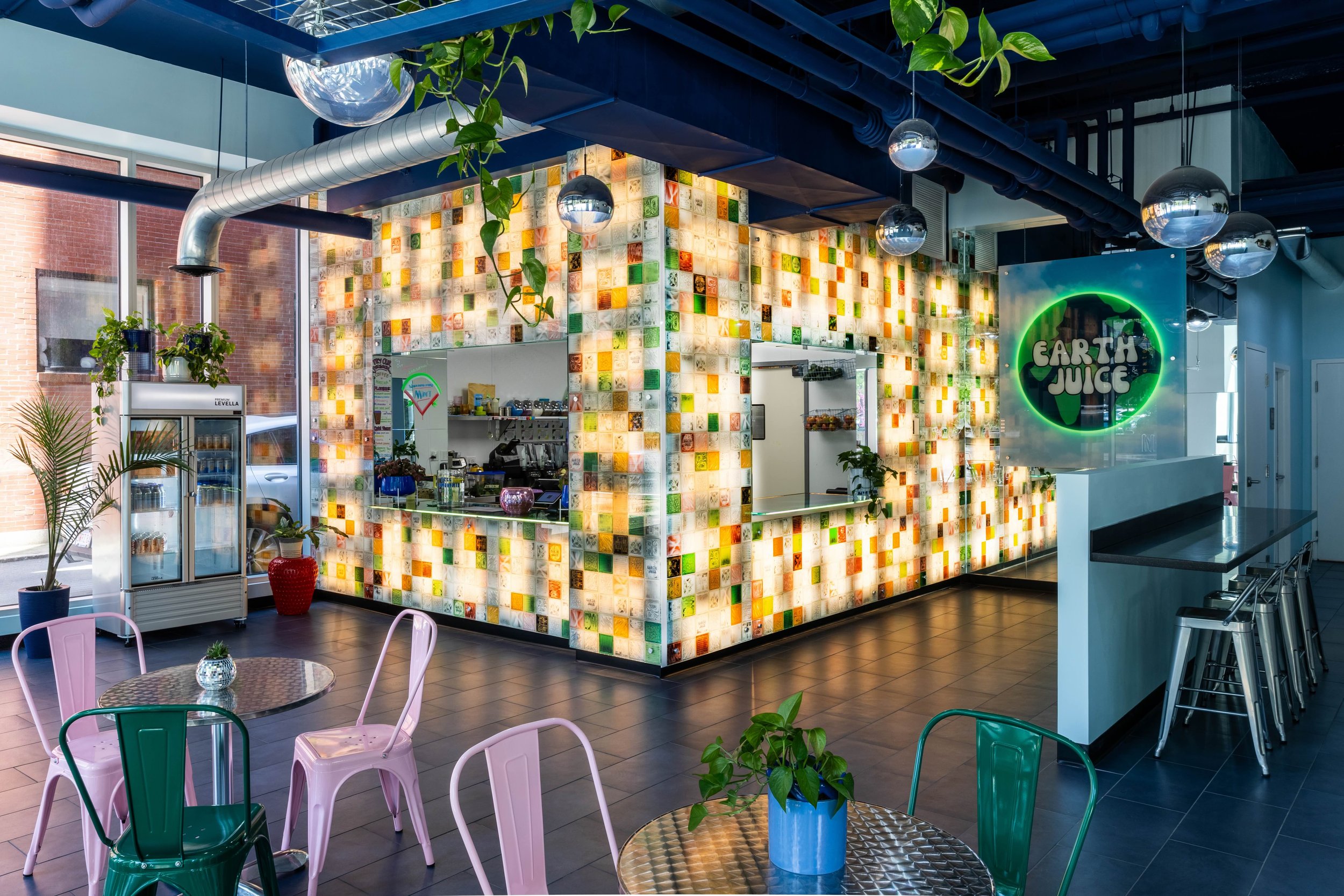 AR06+-+Illuminating+Brand+Through+Architectural+Glass+-+Overall+Space.jpeg