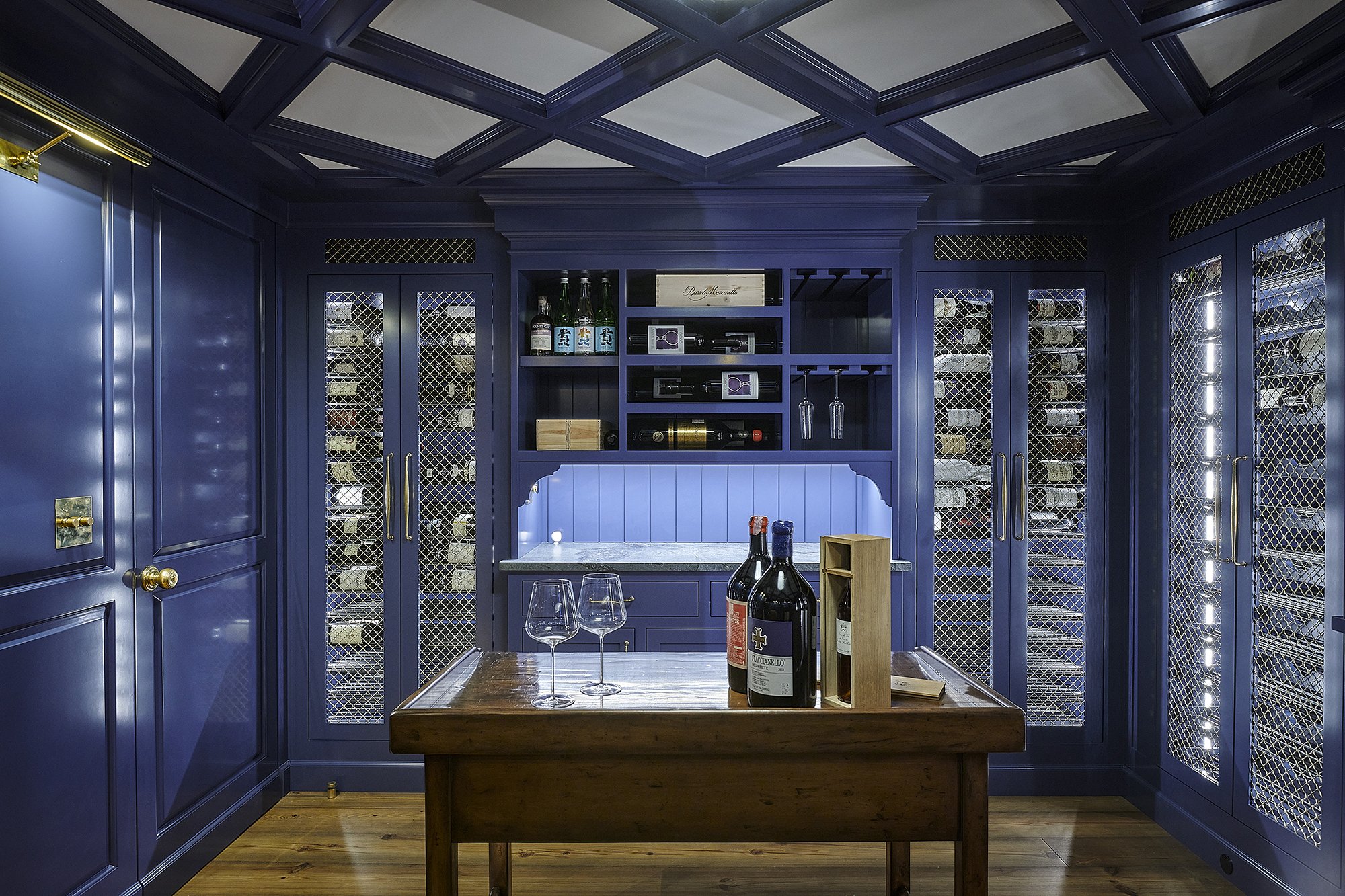 AR04_TheWineCellar_05.jpg