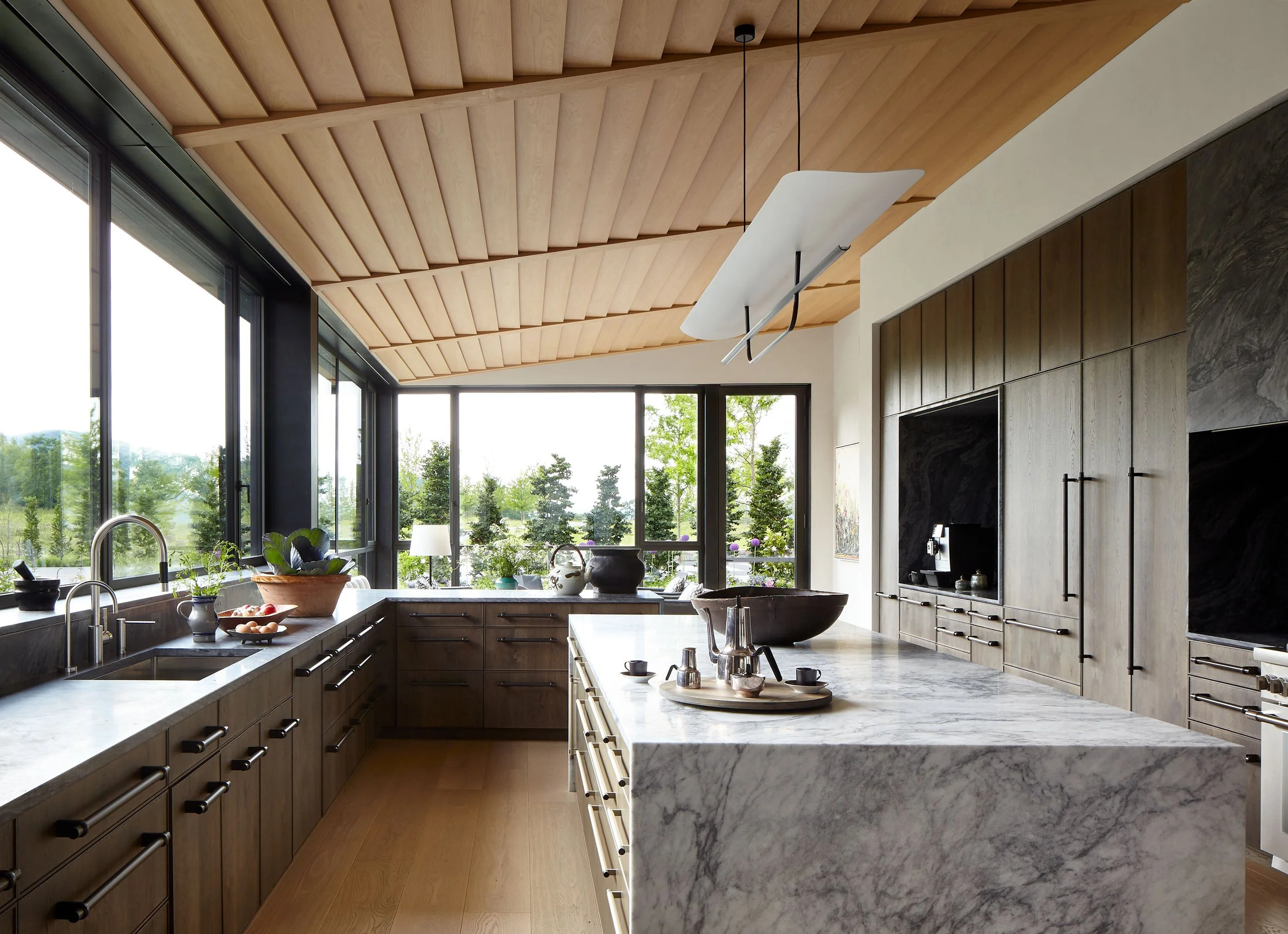 AR03_The+Elevated+Estate_04.jpg
