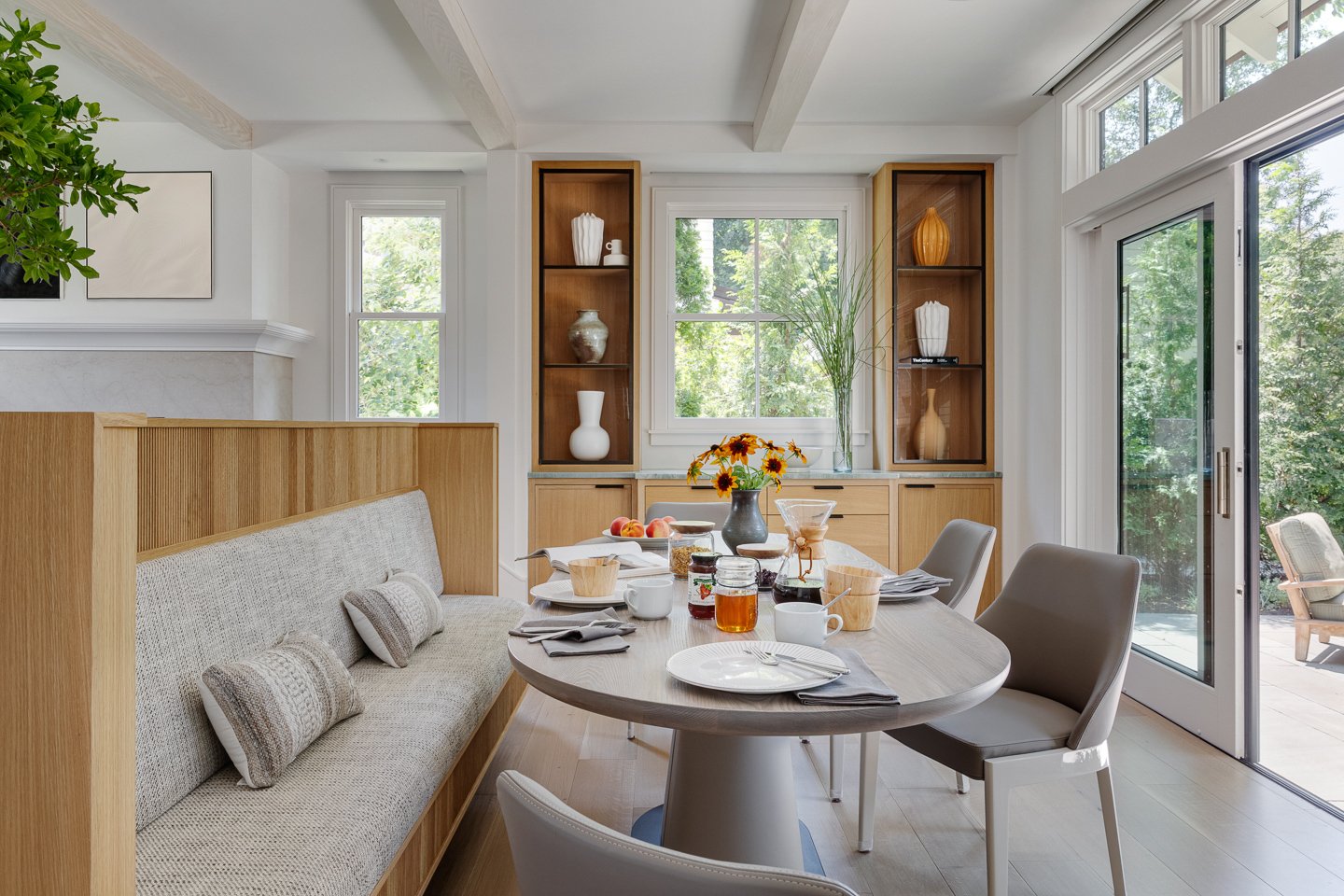 INT04_Contemporary+Tudor+Dining+Room_01.jpg