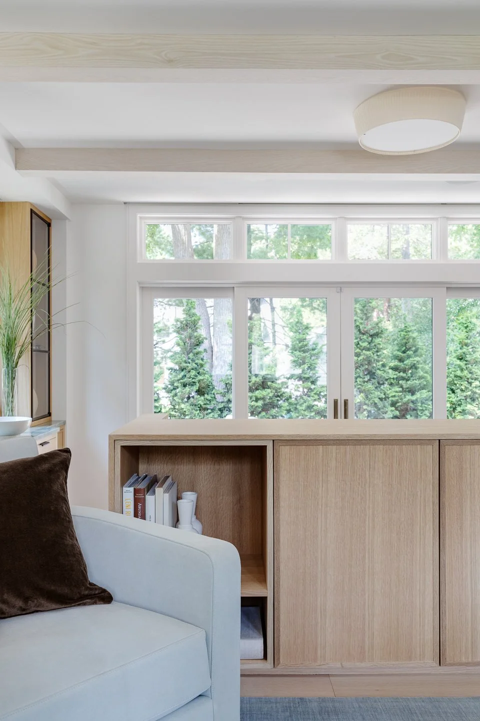 INT01_Contemporary+Tudor+Living+Room_04.jpg