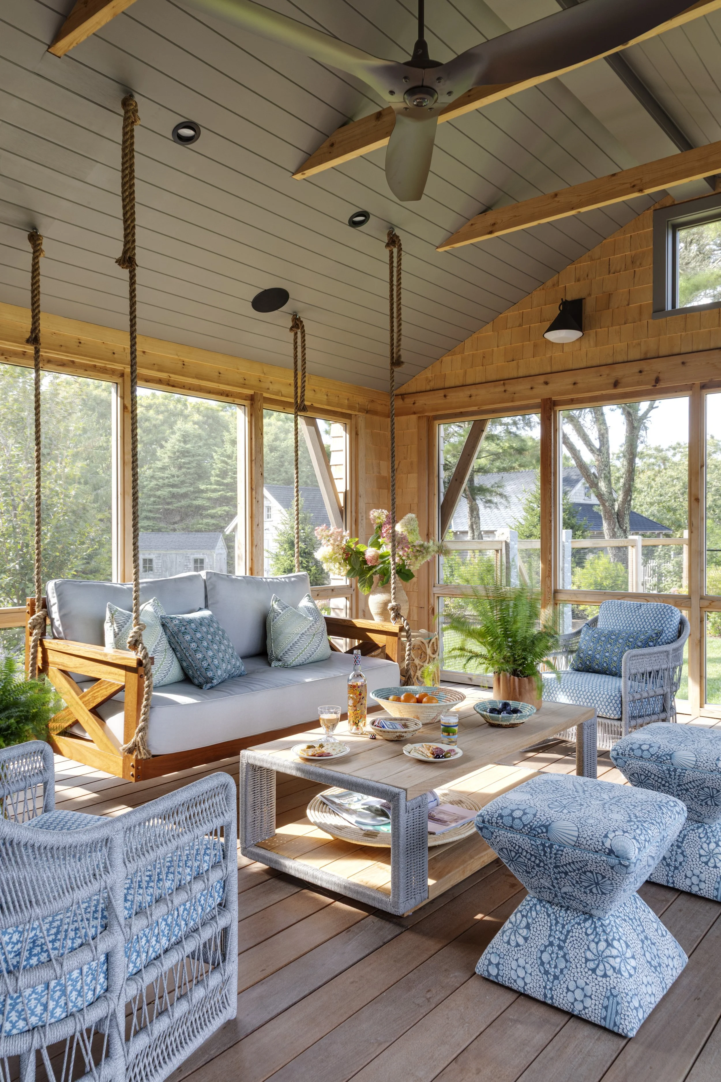 INT10_AGenerationalHome_04.jpg
