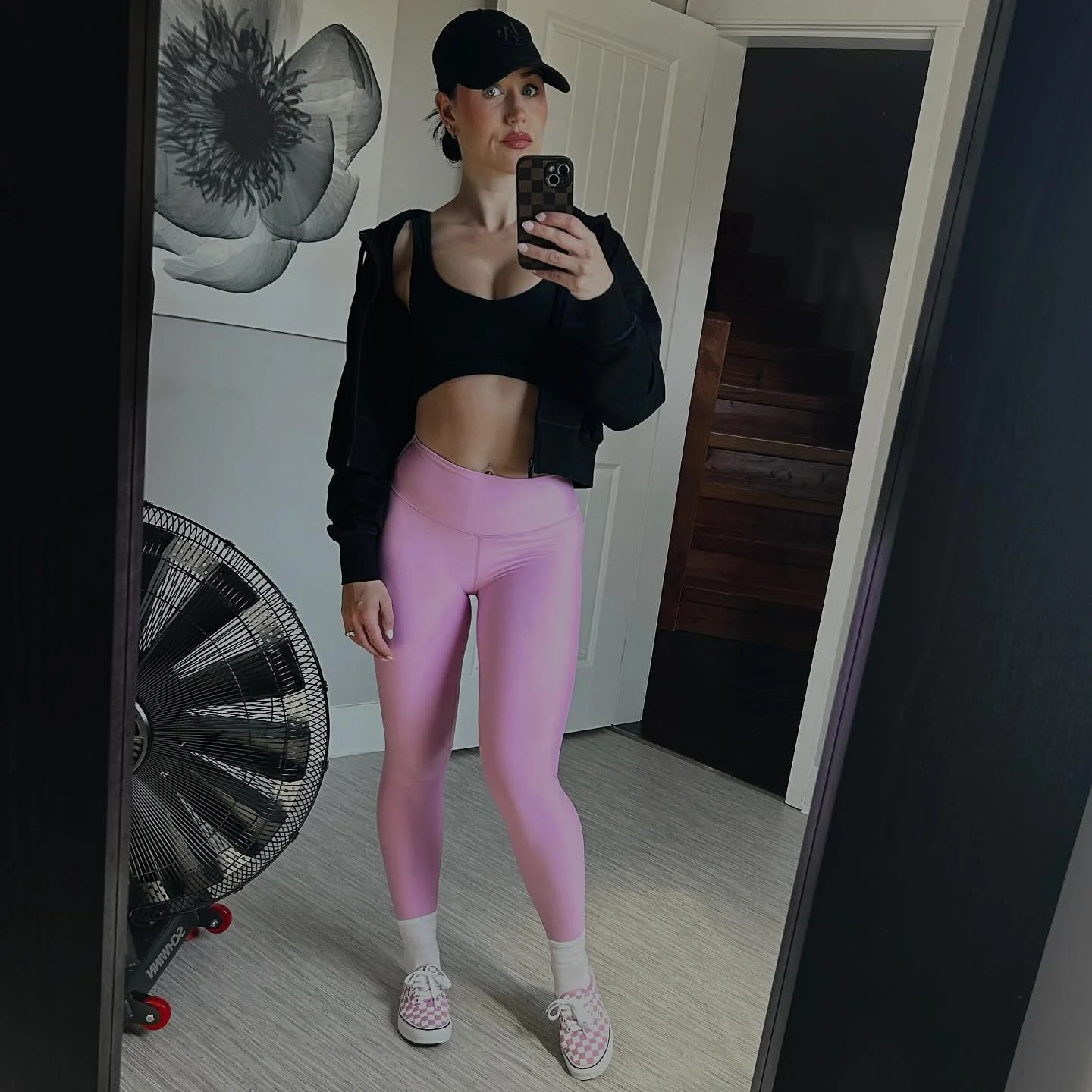 Are vans still cool ? Asking for a friend 😛 

I prefer vans over converse , what about you ? 

#vans #converse