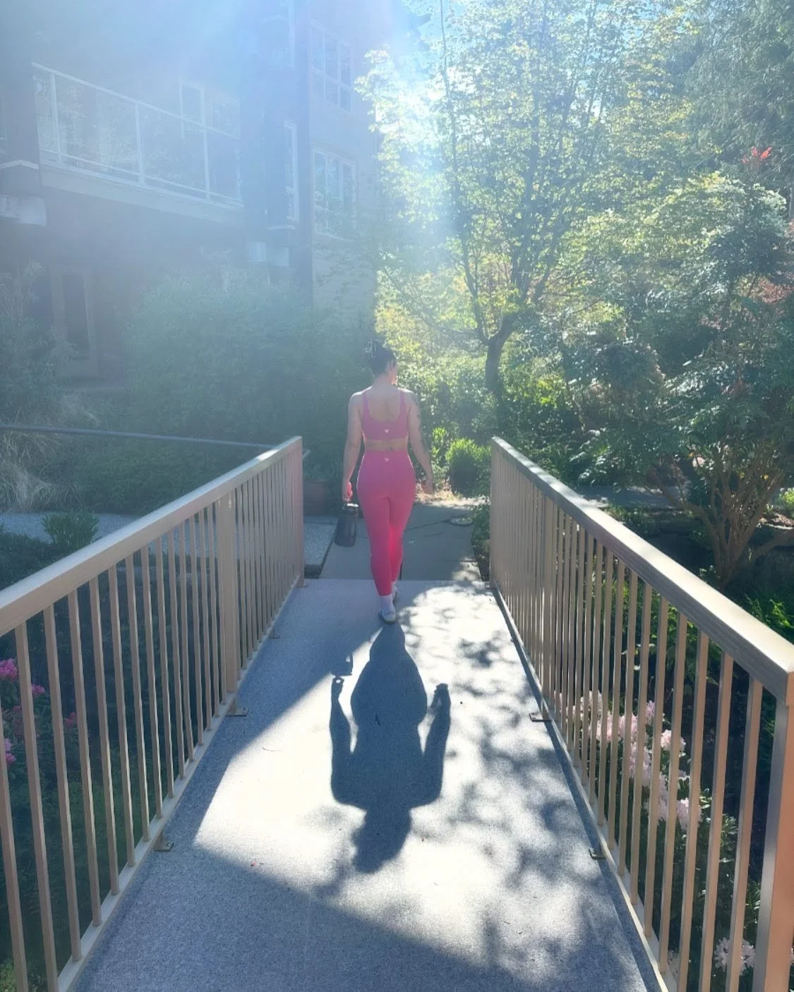 NO looking back , NO regrets , ONLY forward . 

#athleisurewear #tna #aritzia #samba #adidas #paintedboatresort #personaltrainer