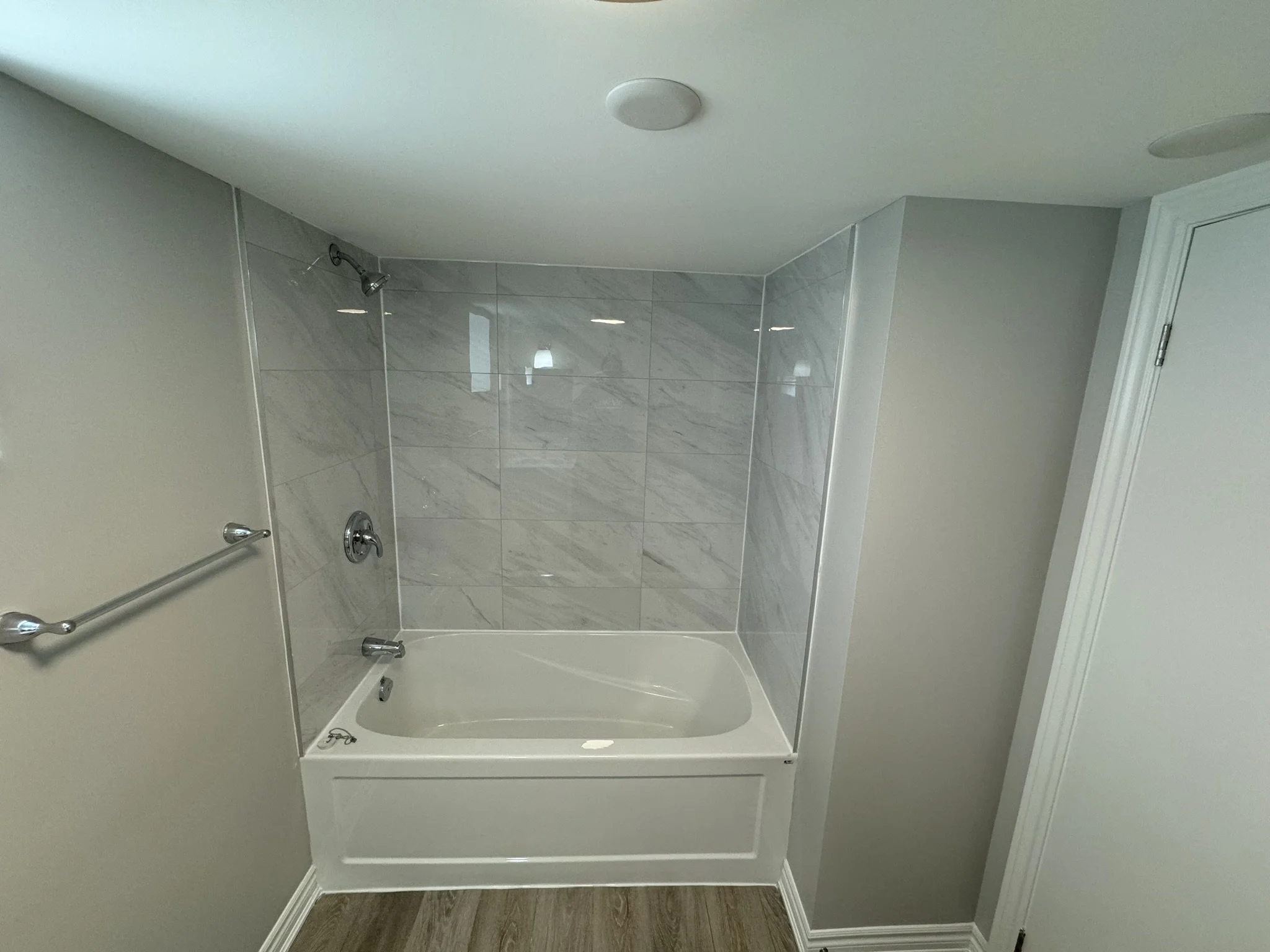 Basement Bathrrom Finished Tub.JPEG