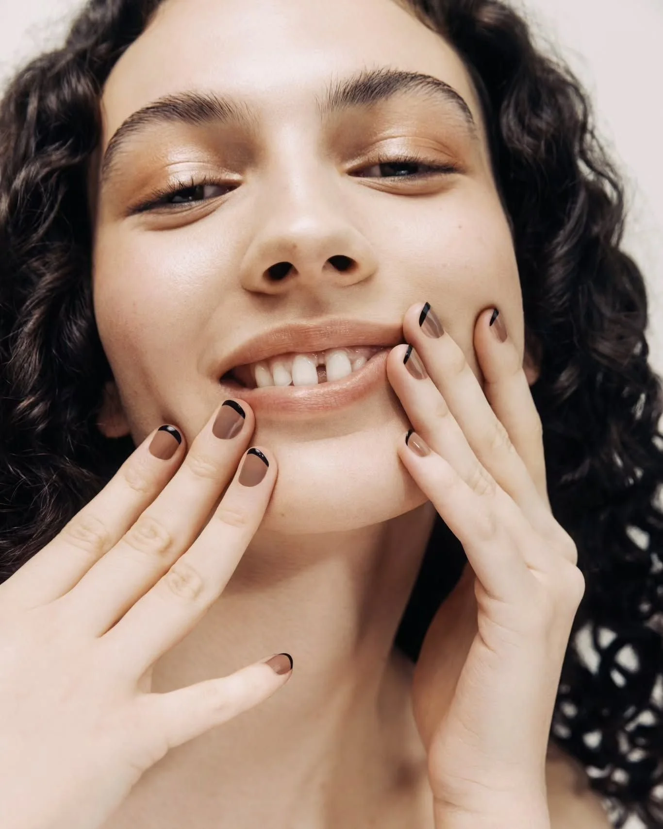 SH-Nails-02.jpg