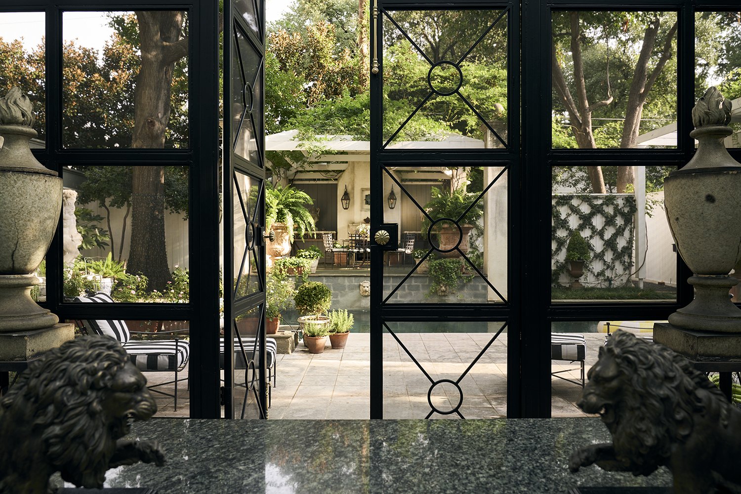 PB-PaperCityNov25-Hawthorne_Sunroom_v1.jpg