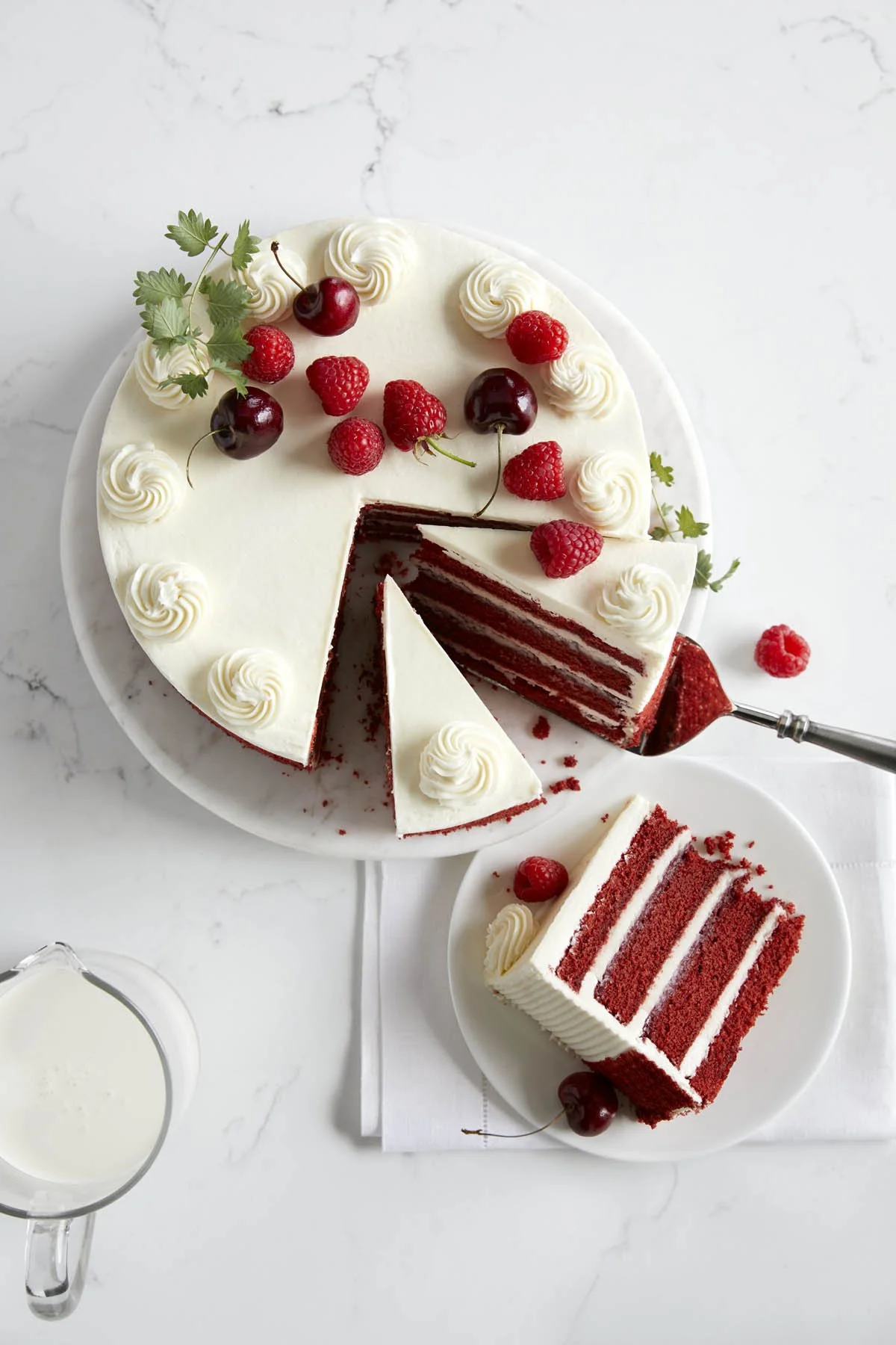 11_FROSTEDARTBAKERY_REDVELVETCAKE_Q51QR_HB18_PB.jpg.jpeg