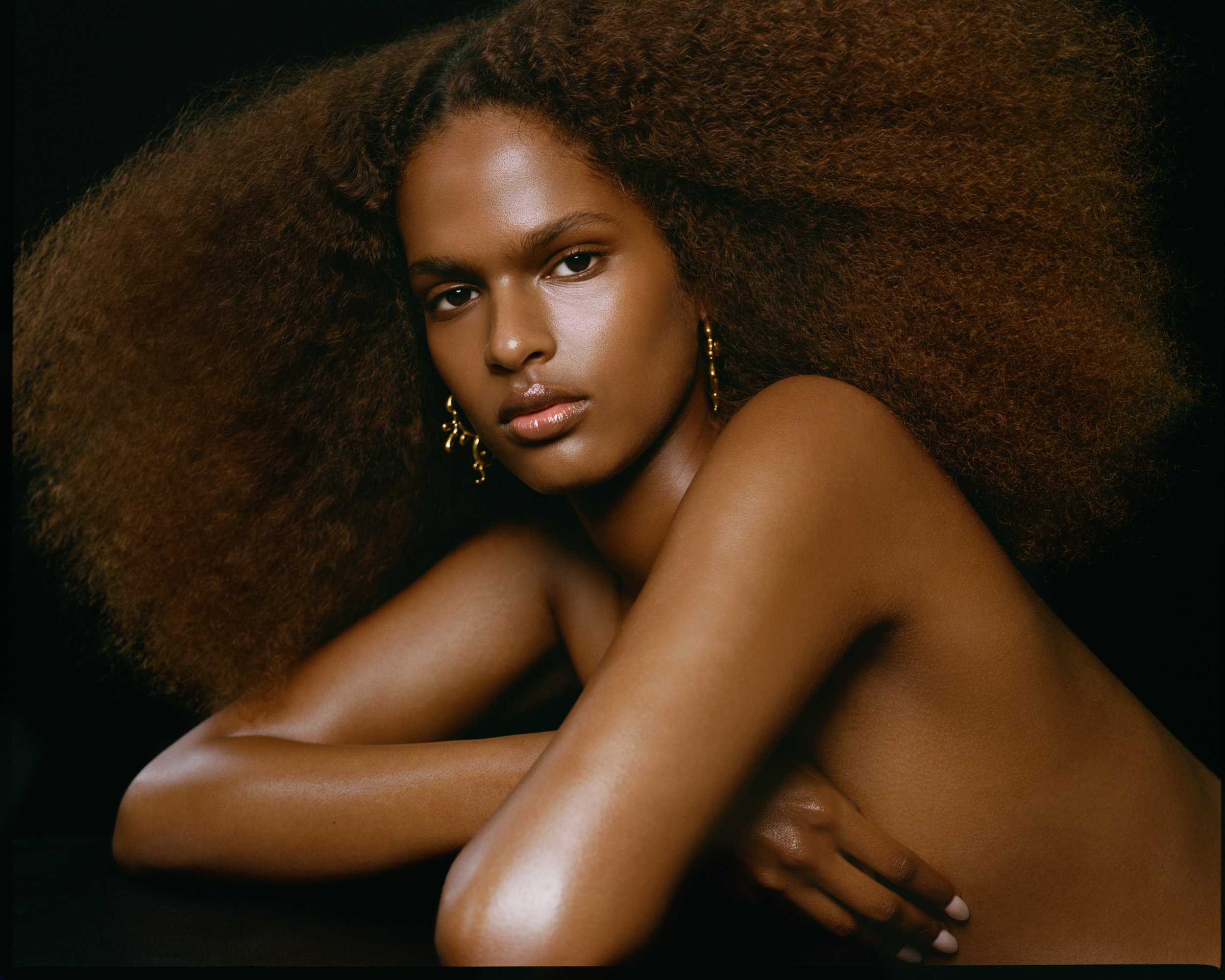 AG-Editorial-95174_PJB_Beauty_005_01 copy.jpg