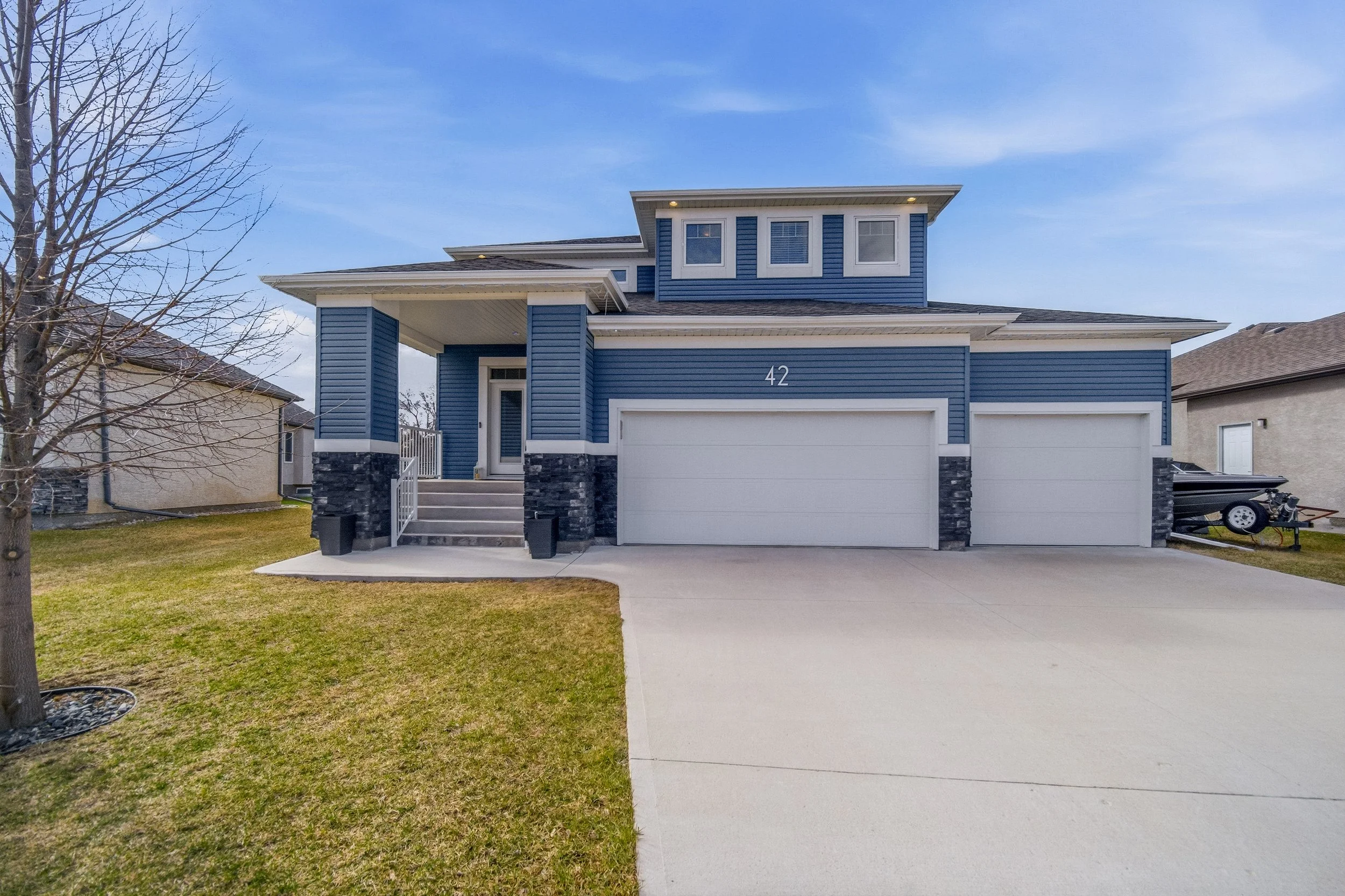 42 Stone Ridge Drive, Stonewall- $579,900