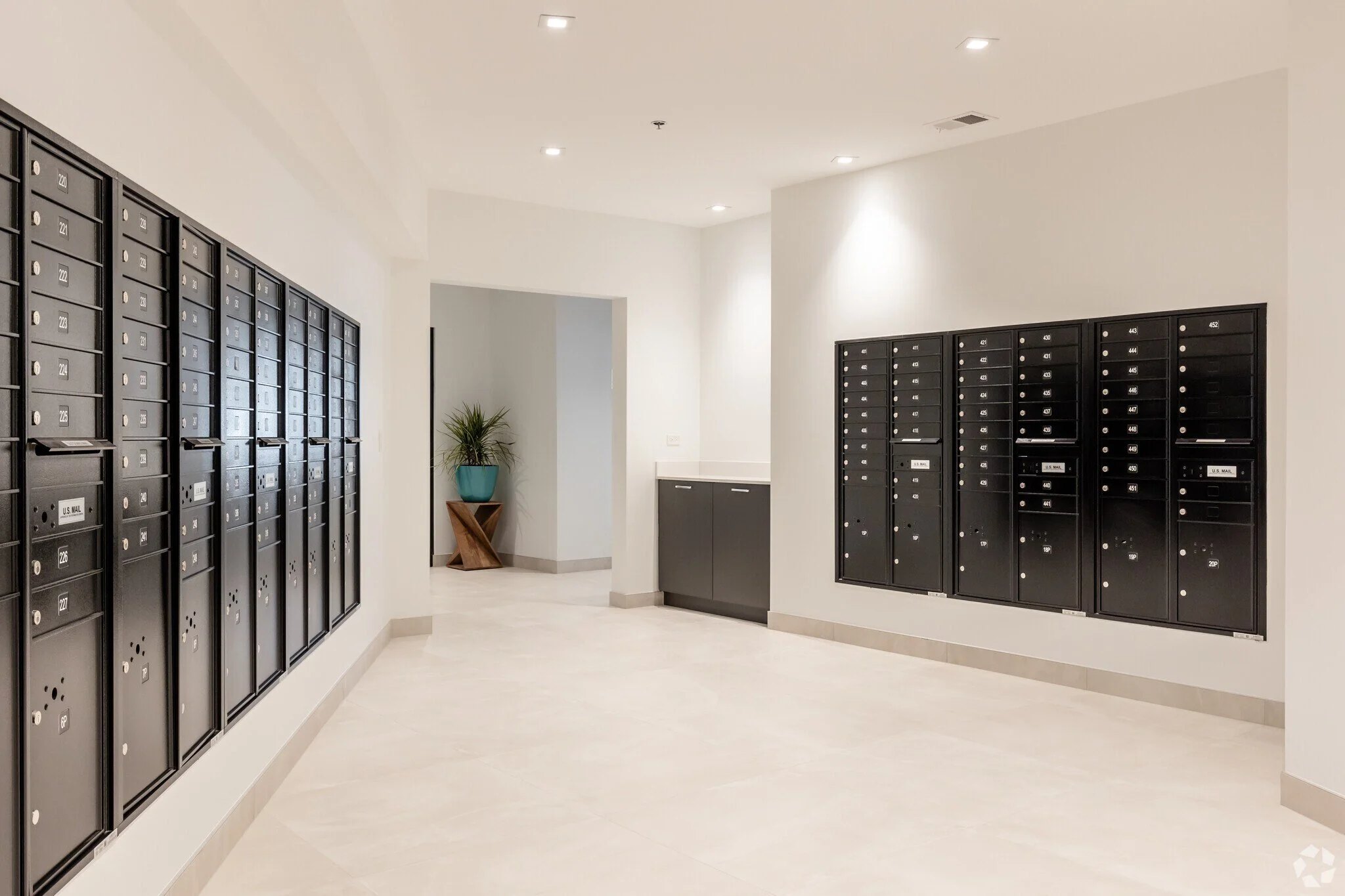 station-250-mundelein-il-mail-room.jpg