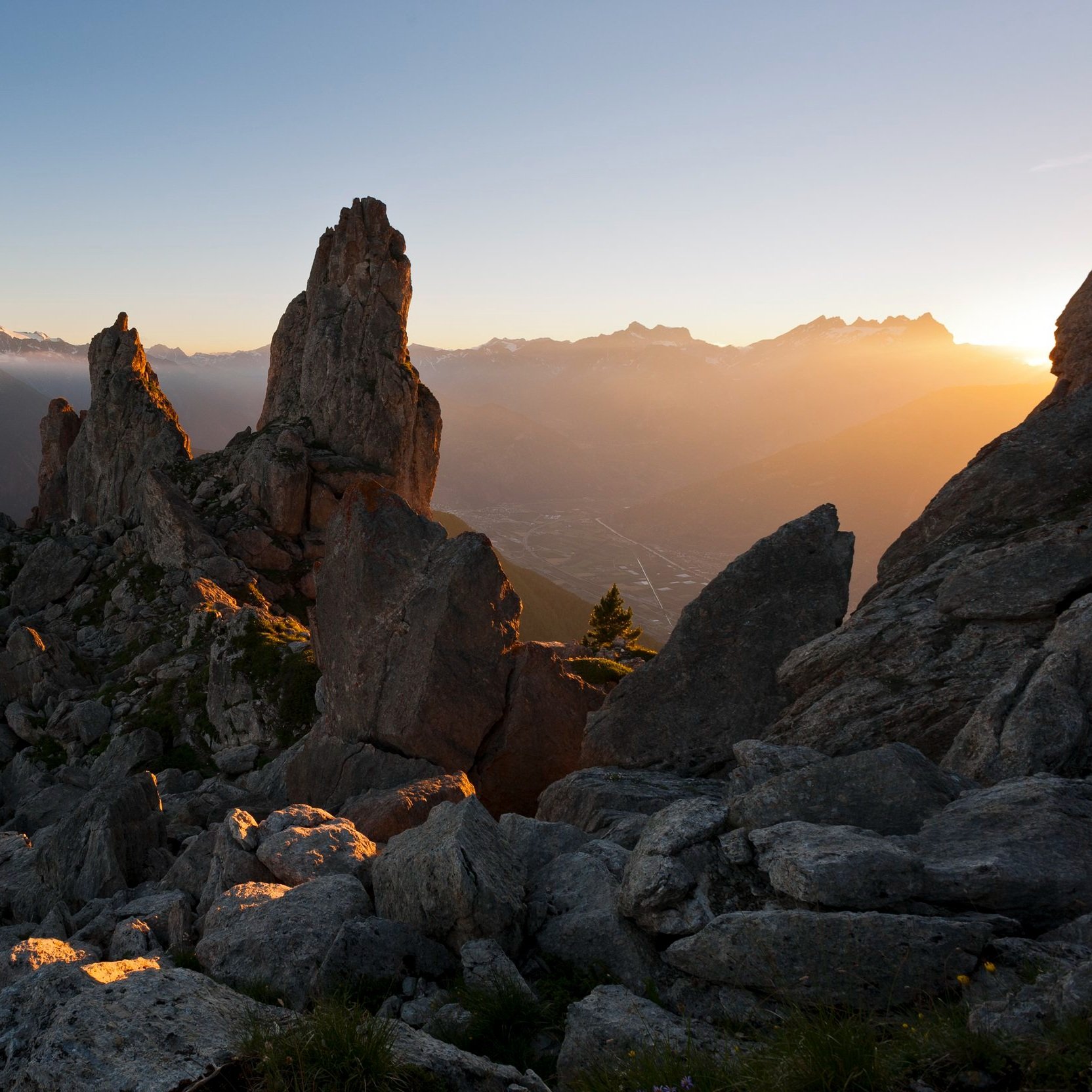 clochetons_sunset.jpg