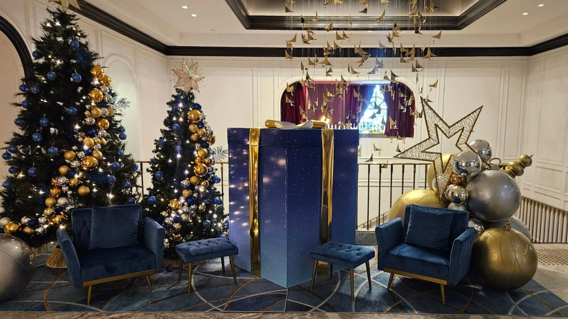 christmas-display-excelle nce-international-intercontinental-sydney-double-bay.jpeg