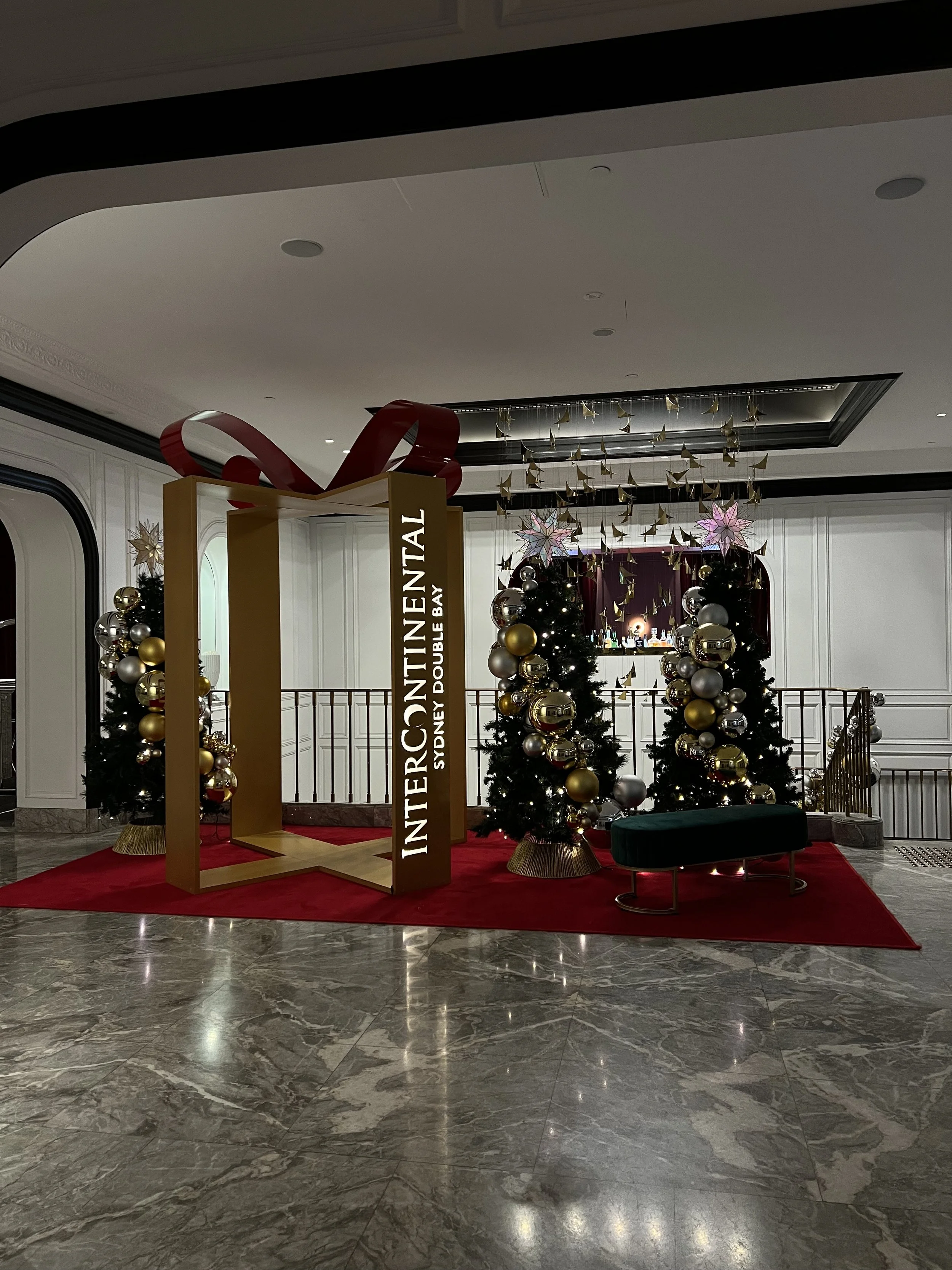 christmas-theme-display-intercontinental-sydney-double-bay.jpg