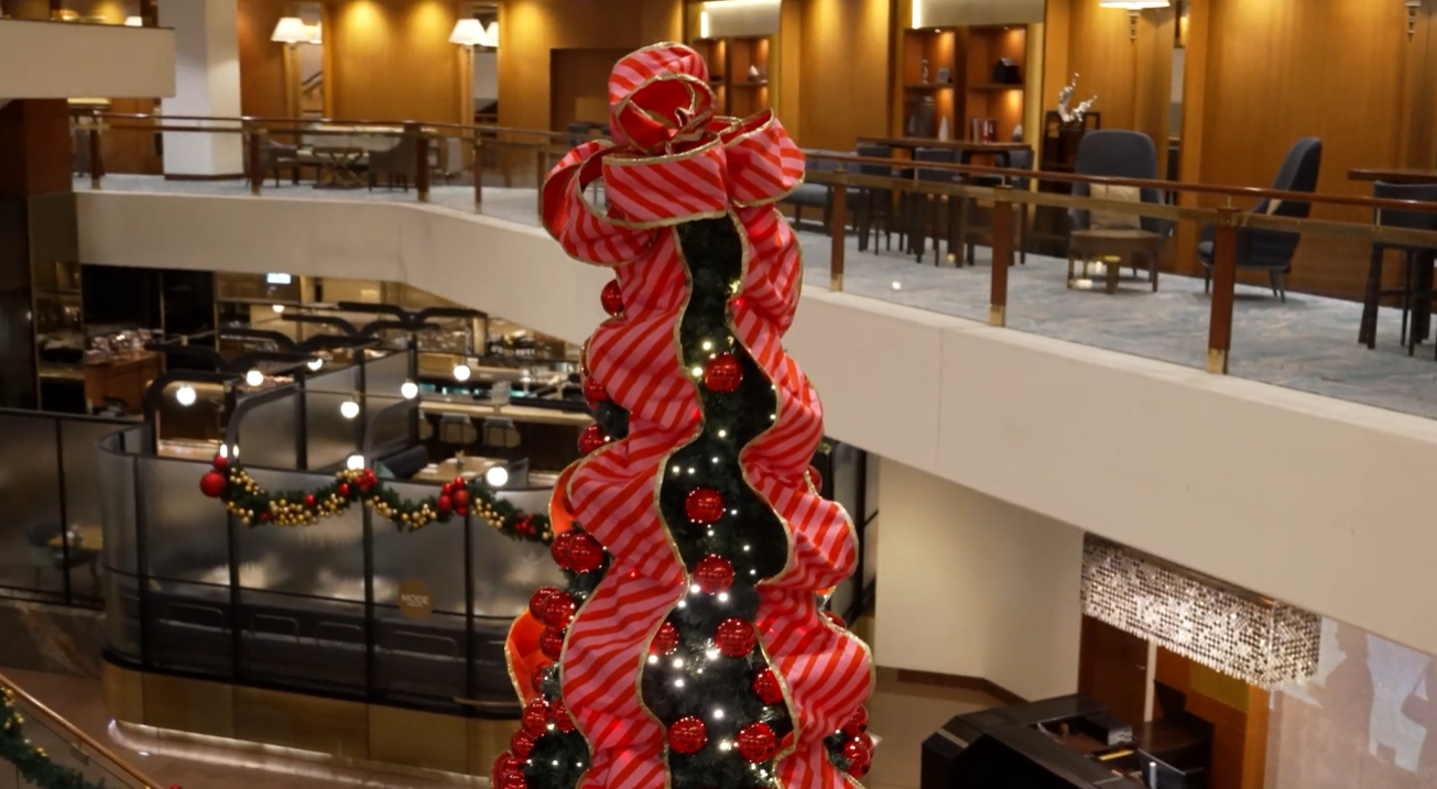 Professional-Festive-Decor-Worldwide-four-seasons.png