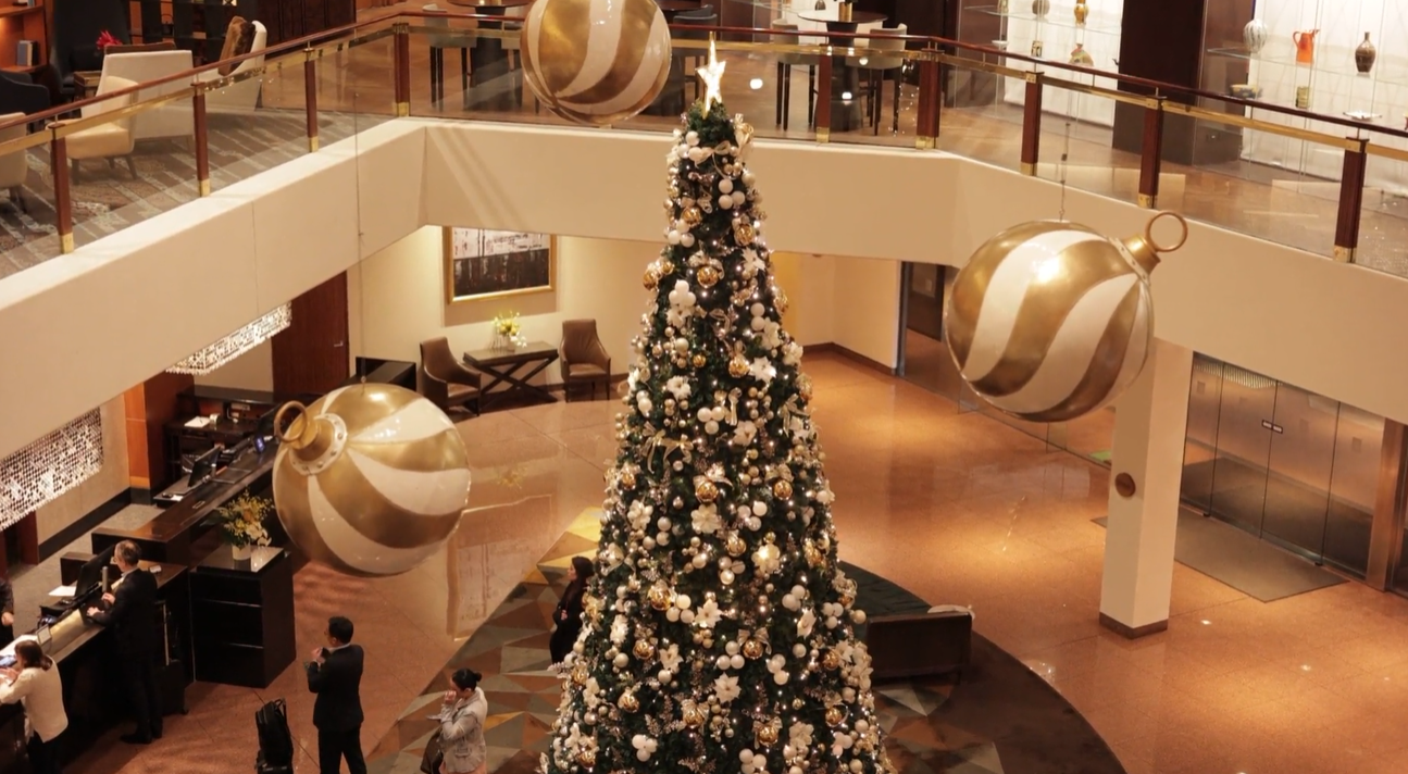 Commercial-festive-display-australia-four-seasons.png