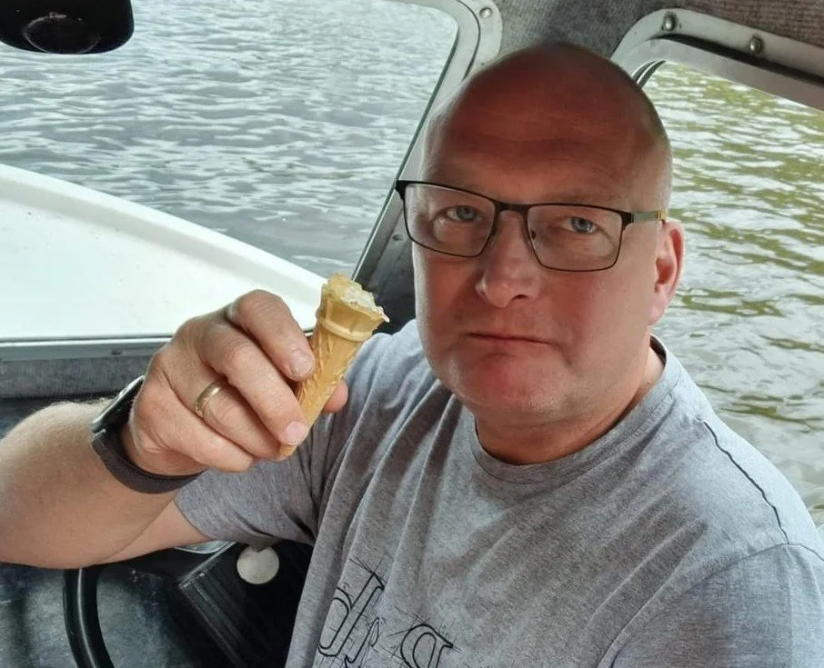 1.  Darren  for website.jpg