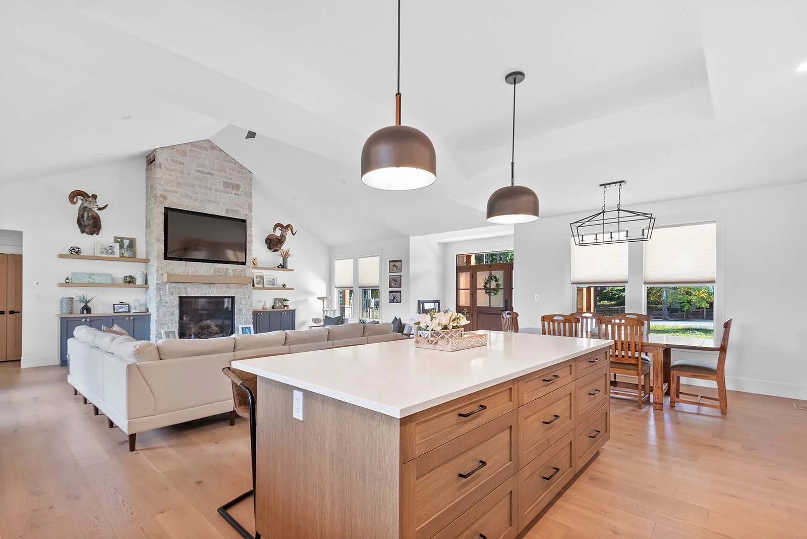 SLR Island Construction_wicks road project_interiors_9.jpg
