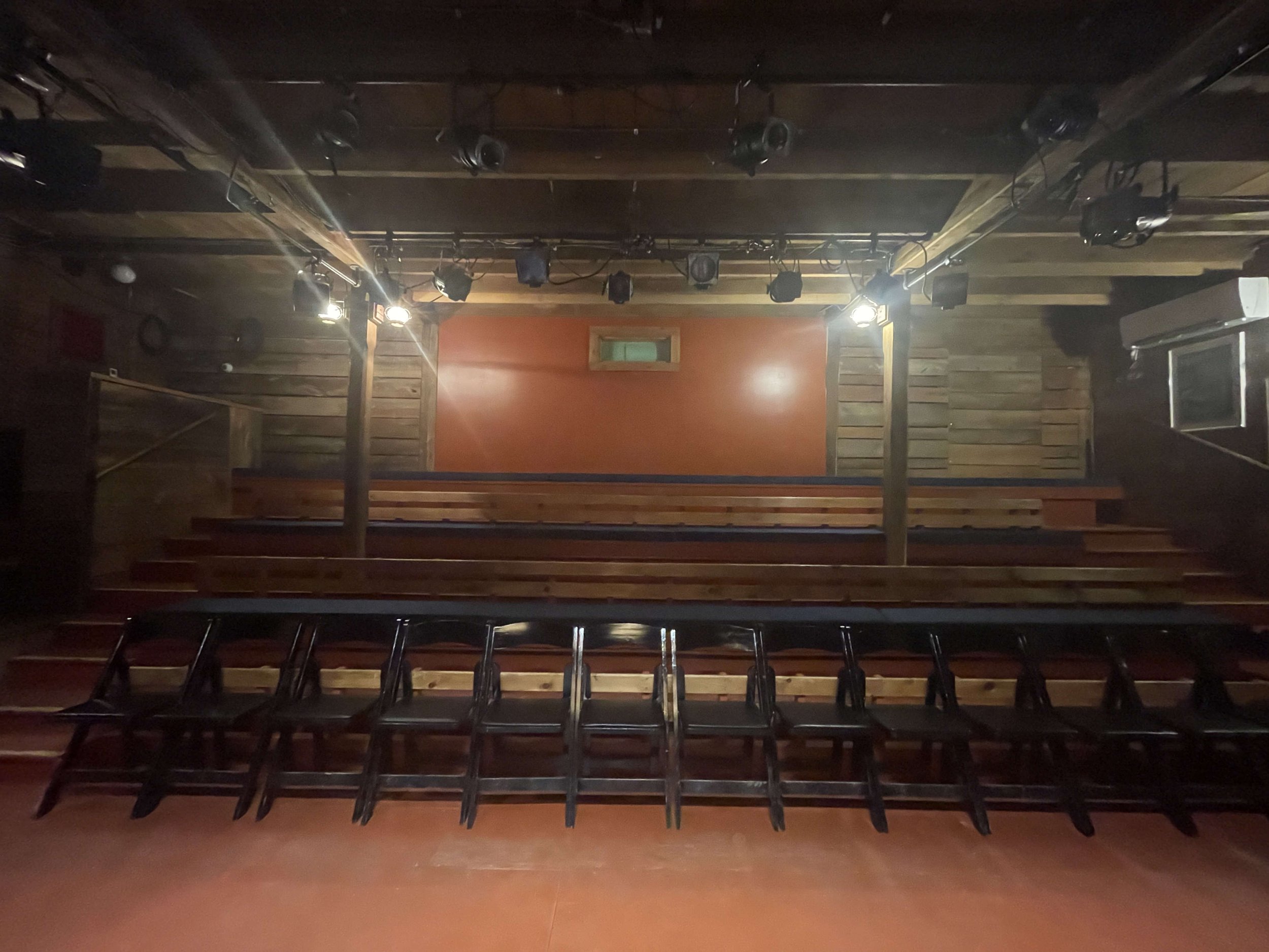 Sandglass_Theater_1.jpg