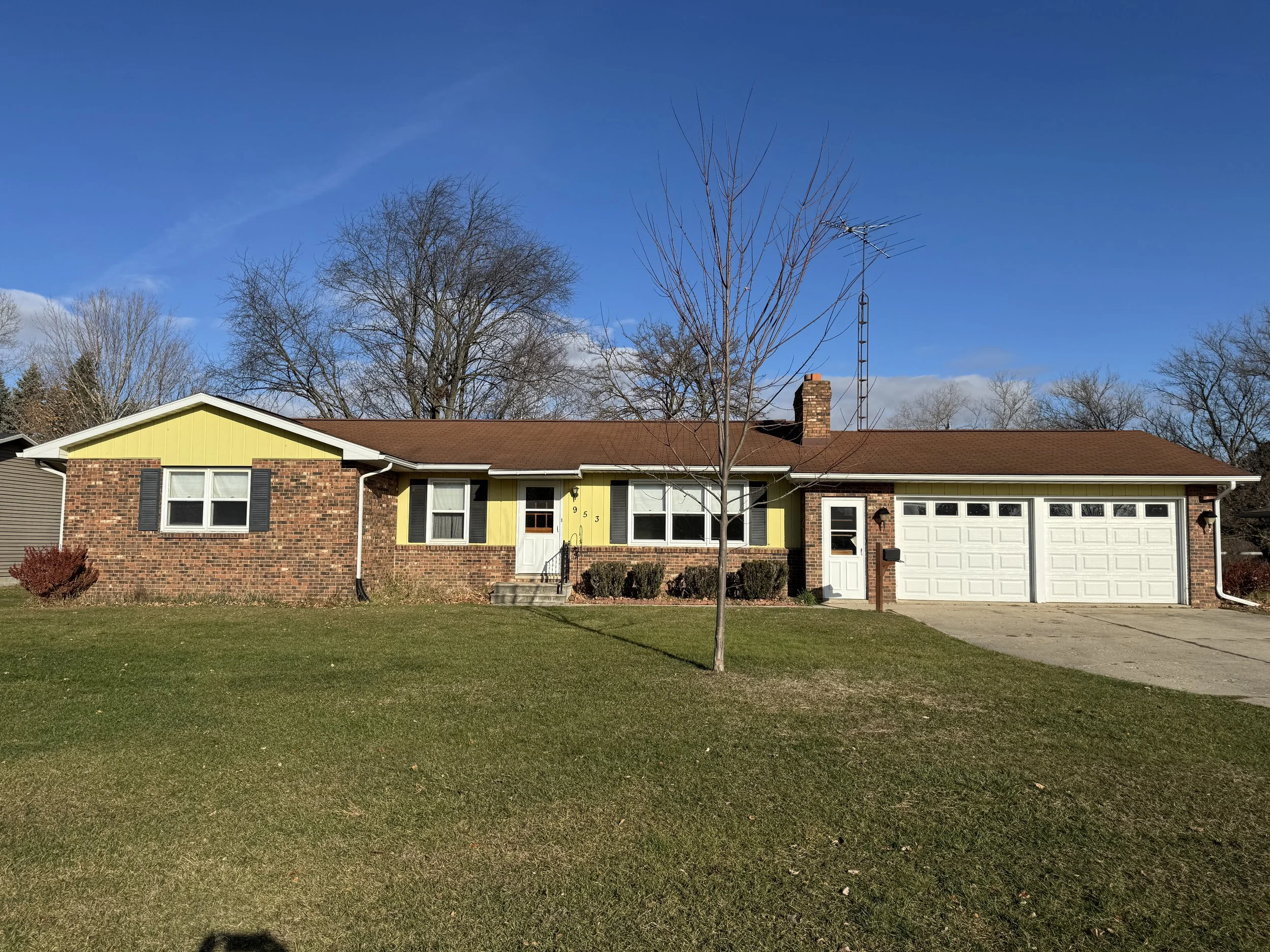 Spacious 4 bedroom, 1.5 bath ranch home featuring hardwood floors in the living room and bedrooms.  Ready for you to make it your own. 