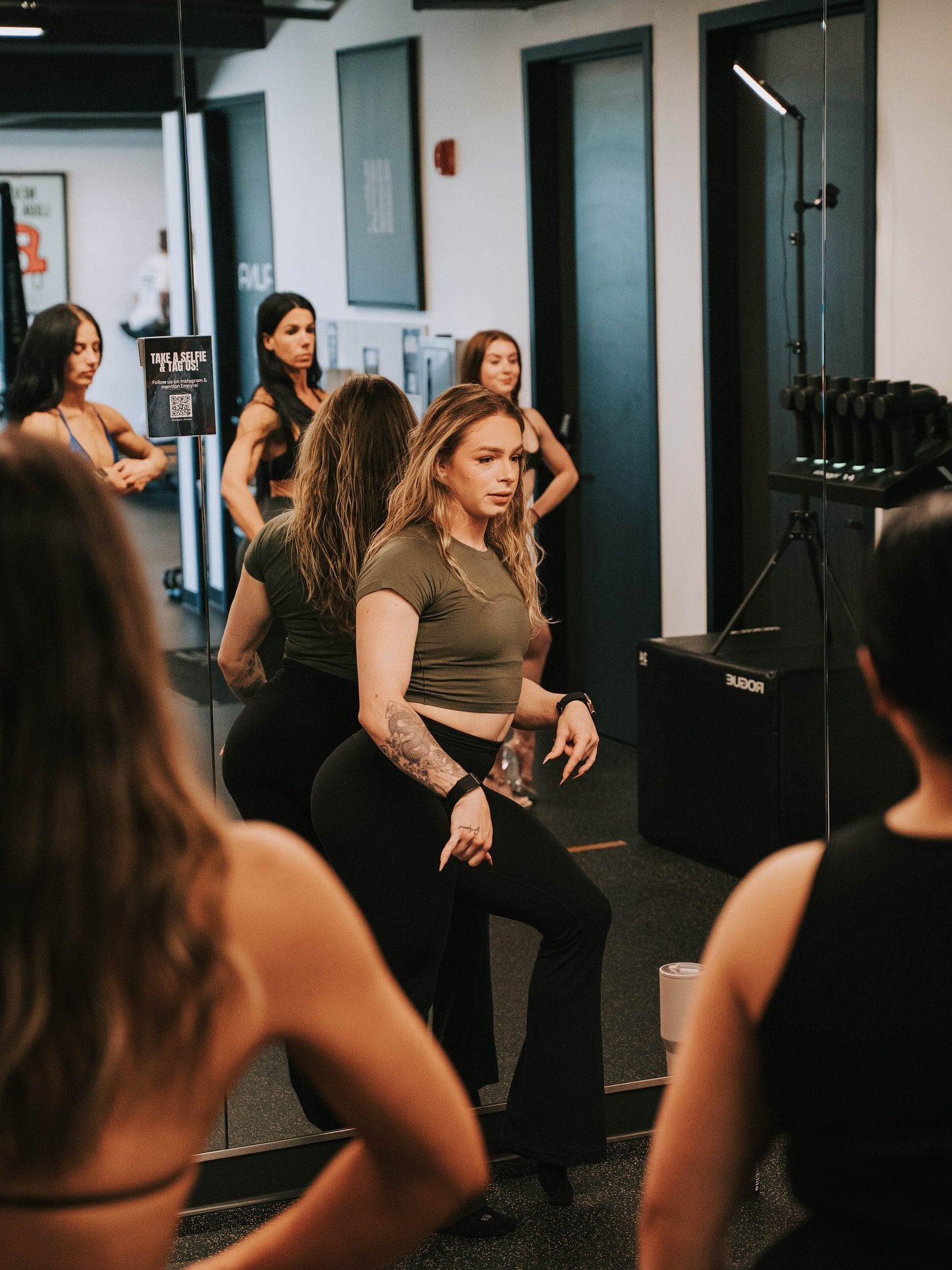 Confidence. Community. Growth.
Huge thank you to all who came through for the posing seminar &mdash; keep showing up for yourself 💪