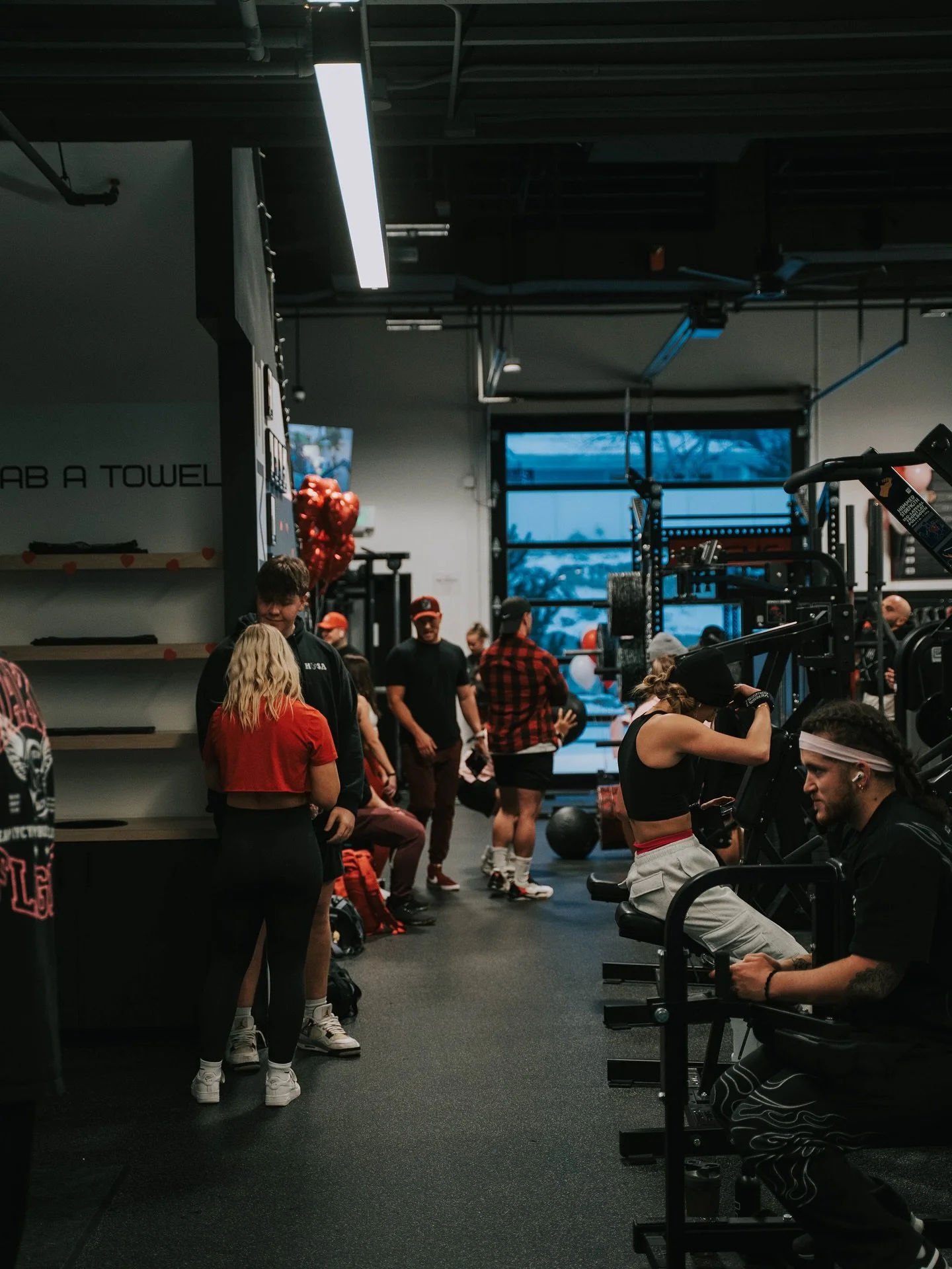 September Social is here 🙌 Thursday 9/18 &bull; 
4- 7PM. Open gym all day, waived sign-up fees + come say hi to @jaxnutrition &amp; @balancexstudio