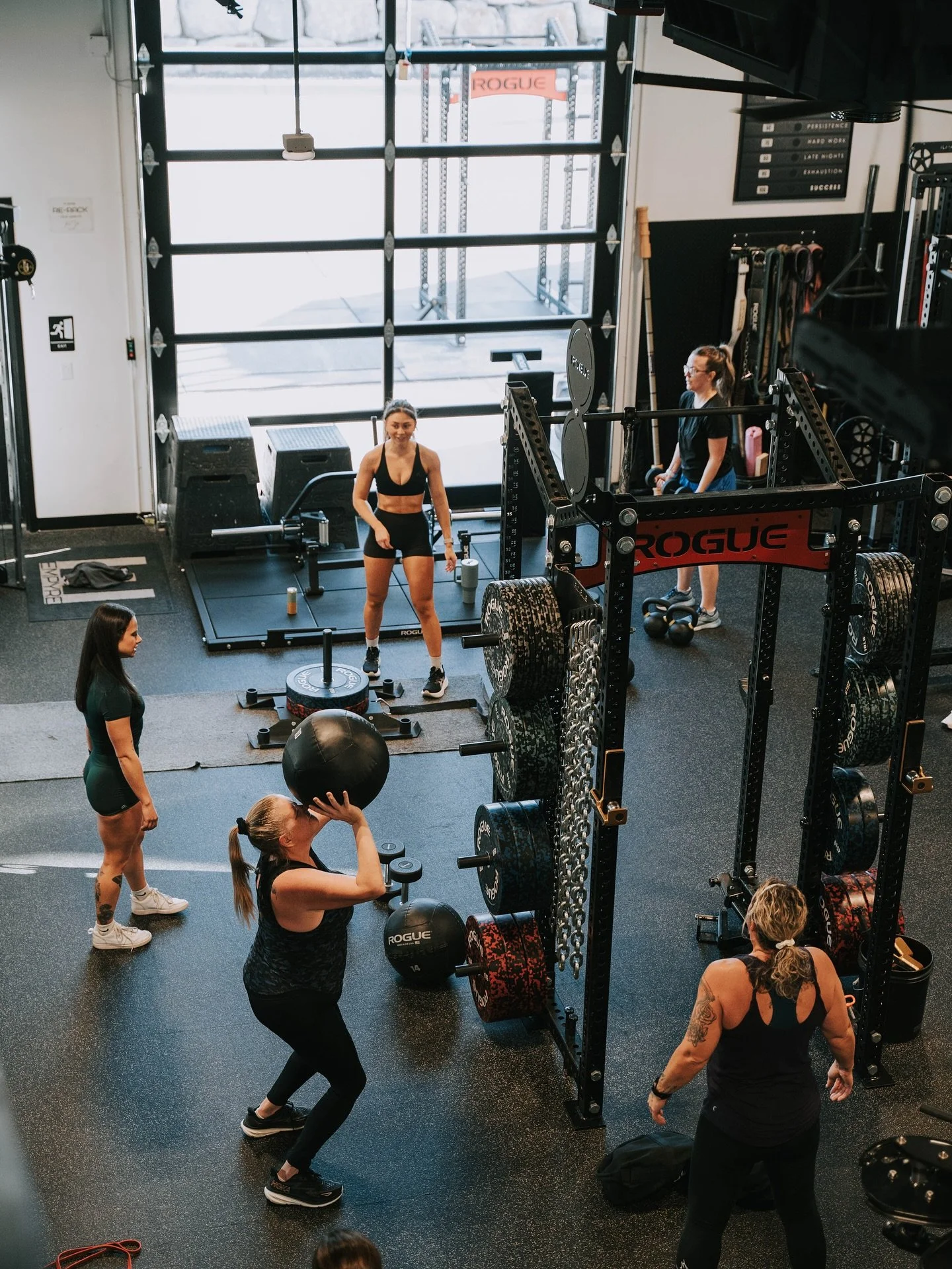 Heads up: Hyrox classes are canceled on Saturdays. Don&rsquo;t miss your Wednesday workout 💪
