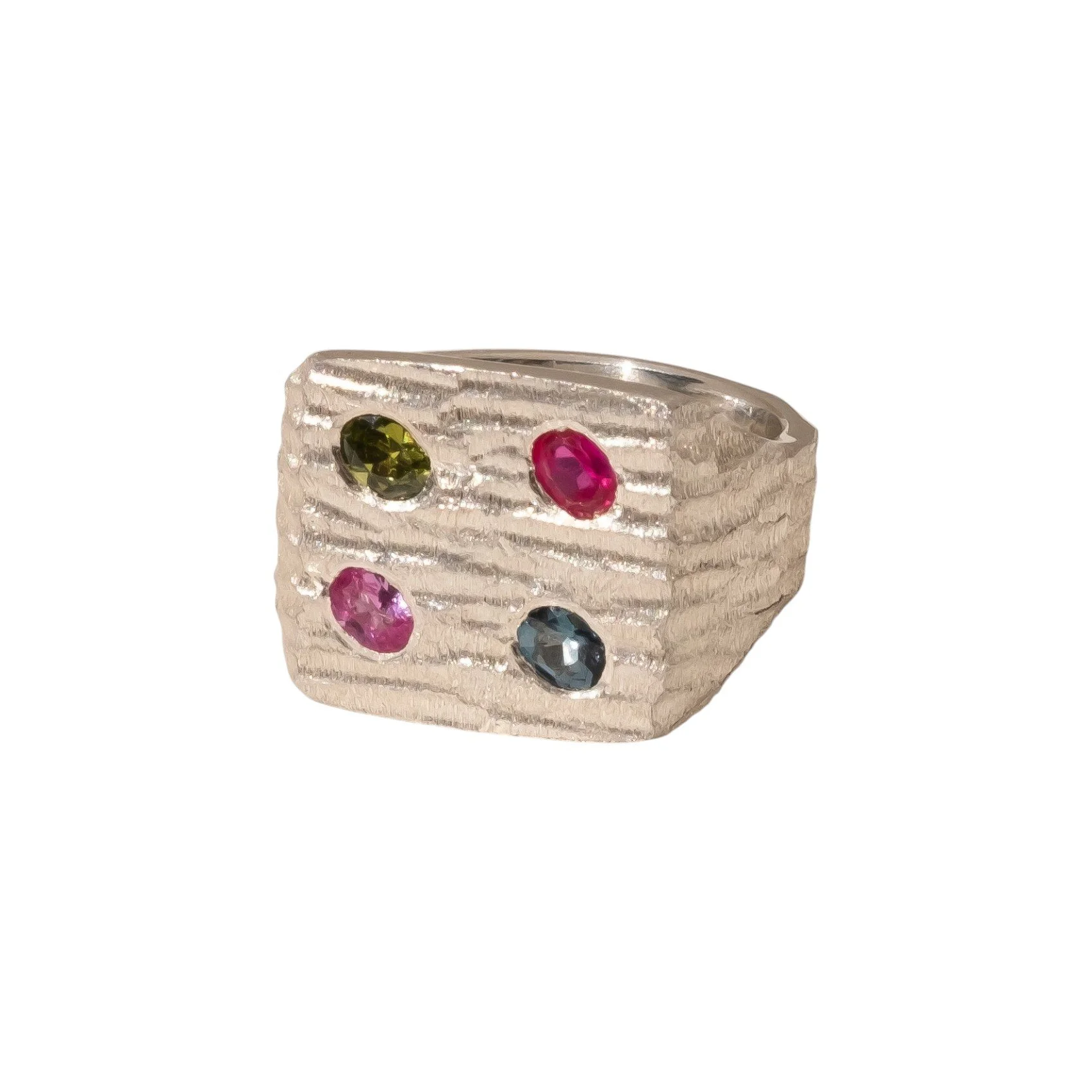 carver 4 stone side on.jpg