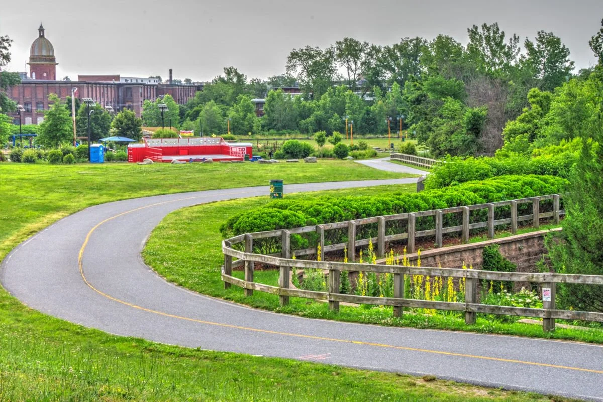  Woonasquatucket River Watershed Council  
Bike path, conservation, education 
Path intersects Sims at Kinsley 
Visit website to learn more