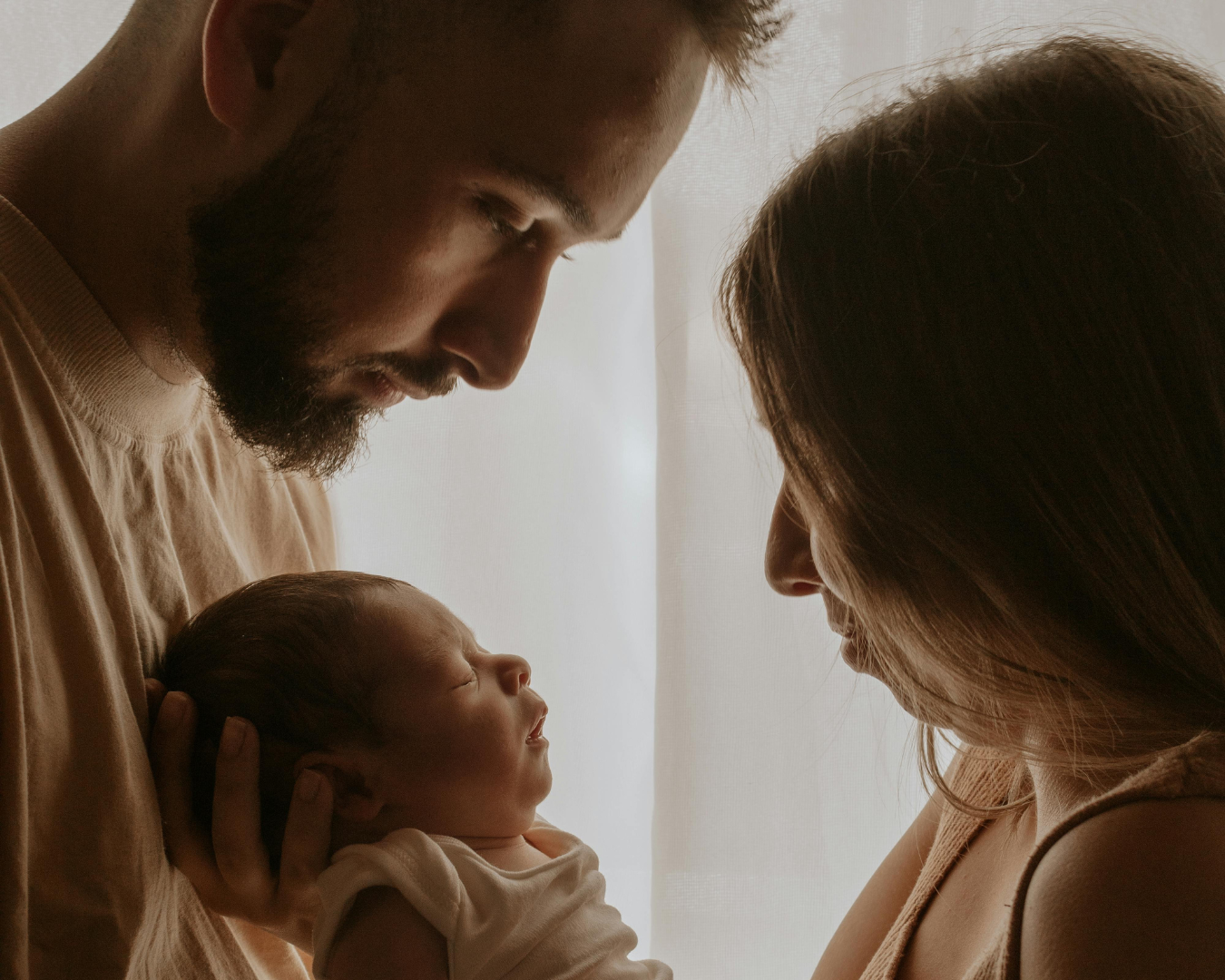 Why Every Postpartum Plan Should Include a Couples Therapist