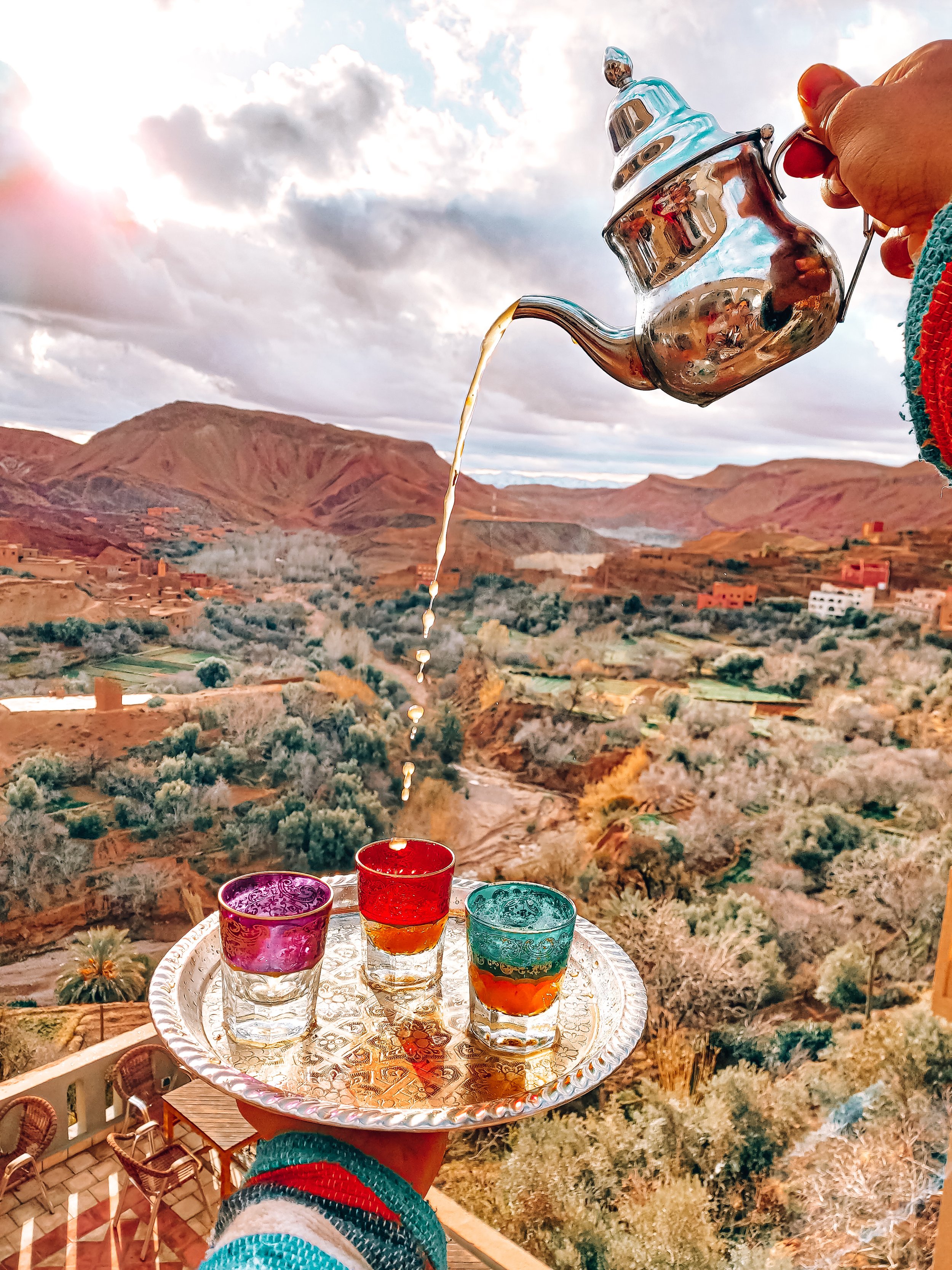 TDJ_Morocco_Stock-hand-pouring-tea-into-a-glass-during-ramadan-tea-t-2025-02-06-05-11-02-utc.jpg