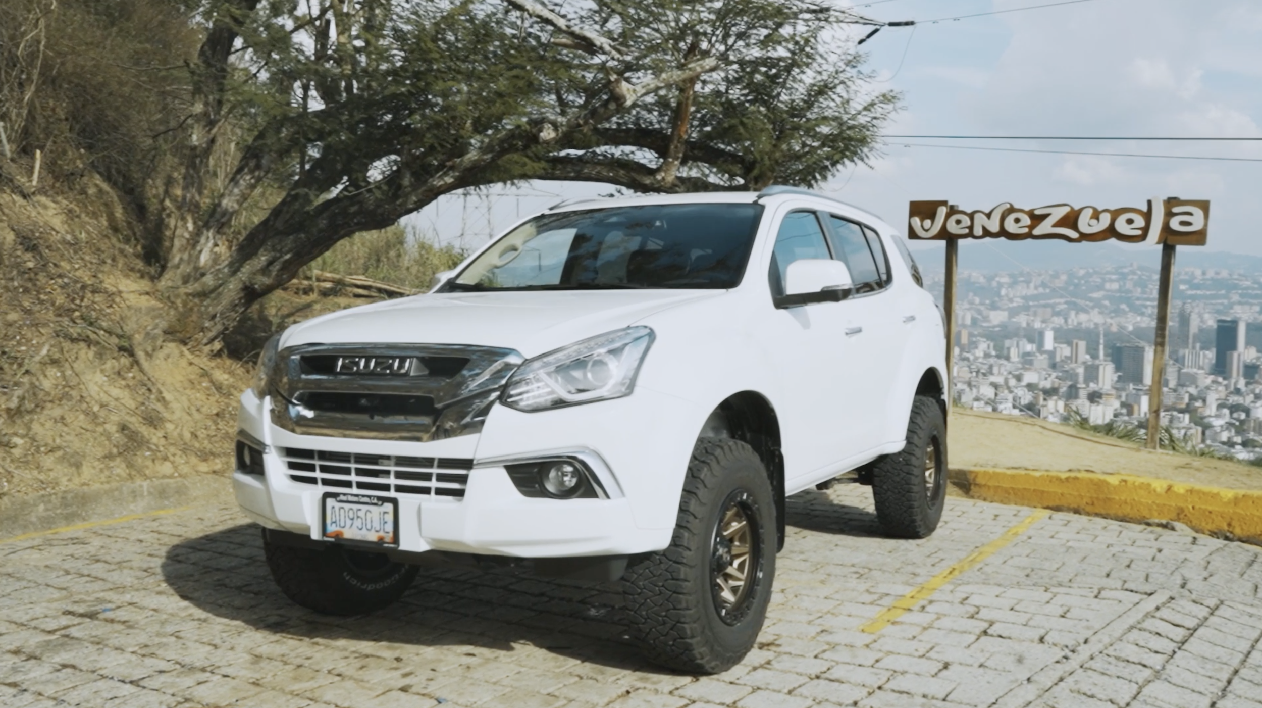 ISUZU