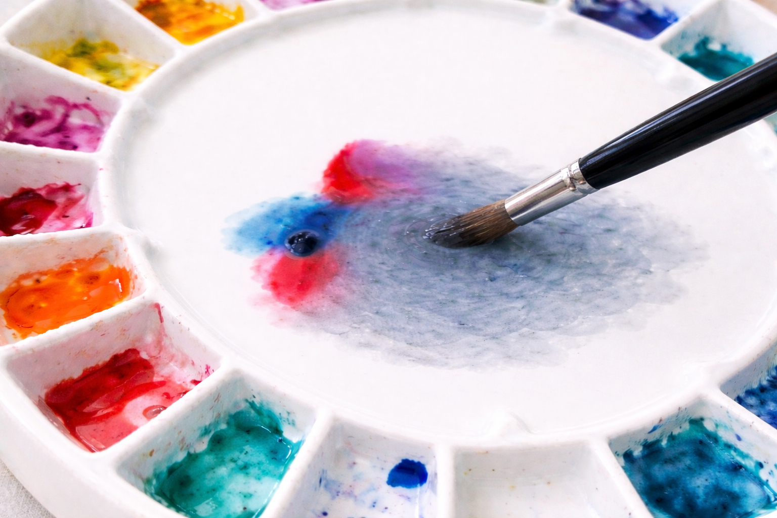 Mixing cool greys in watercolor