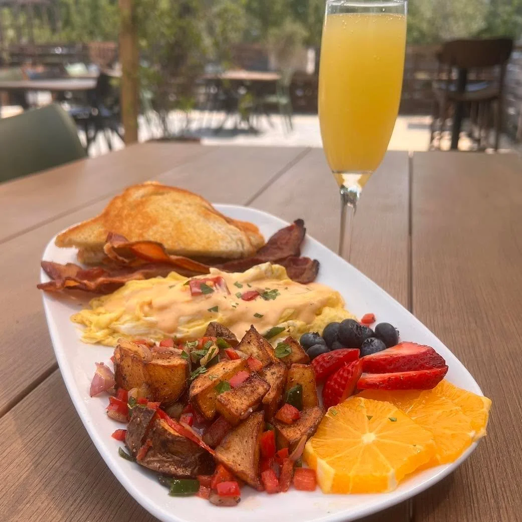 Good morning!
Brunch gets our day started here at Runabout brewing!
Full Brunch Menu - Beer Garden Vibes - Brunch Cocktails and Brews 🍳 🍻 ☀️ 
🏌️&zwj;♂️ Masters on the screens!
#RunaboutBrewing #OrlandoBrunch