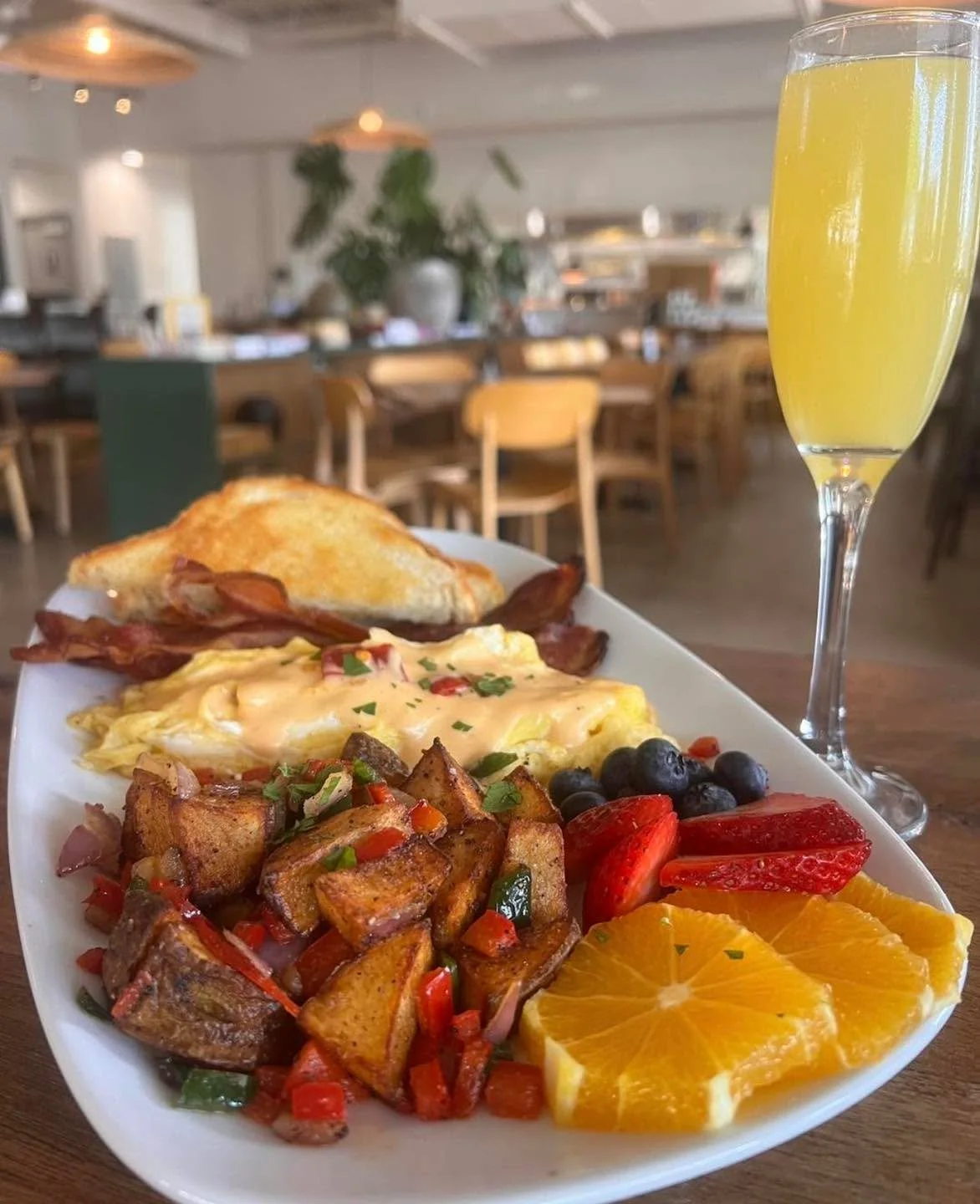 Join us inside or in the beer garden for our Sunday Brunch every week starting at 11am!  Grab a cocktail and enjoy Runabout brunch favorites served up with good vibes!  #BrunchOrlando #RunaboutBrewing