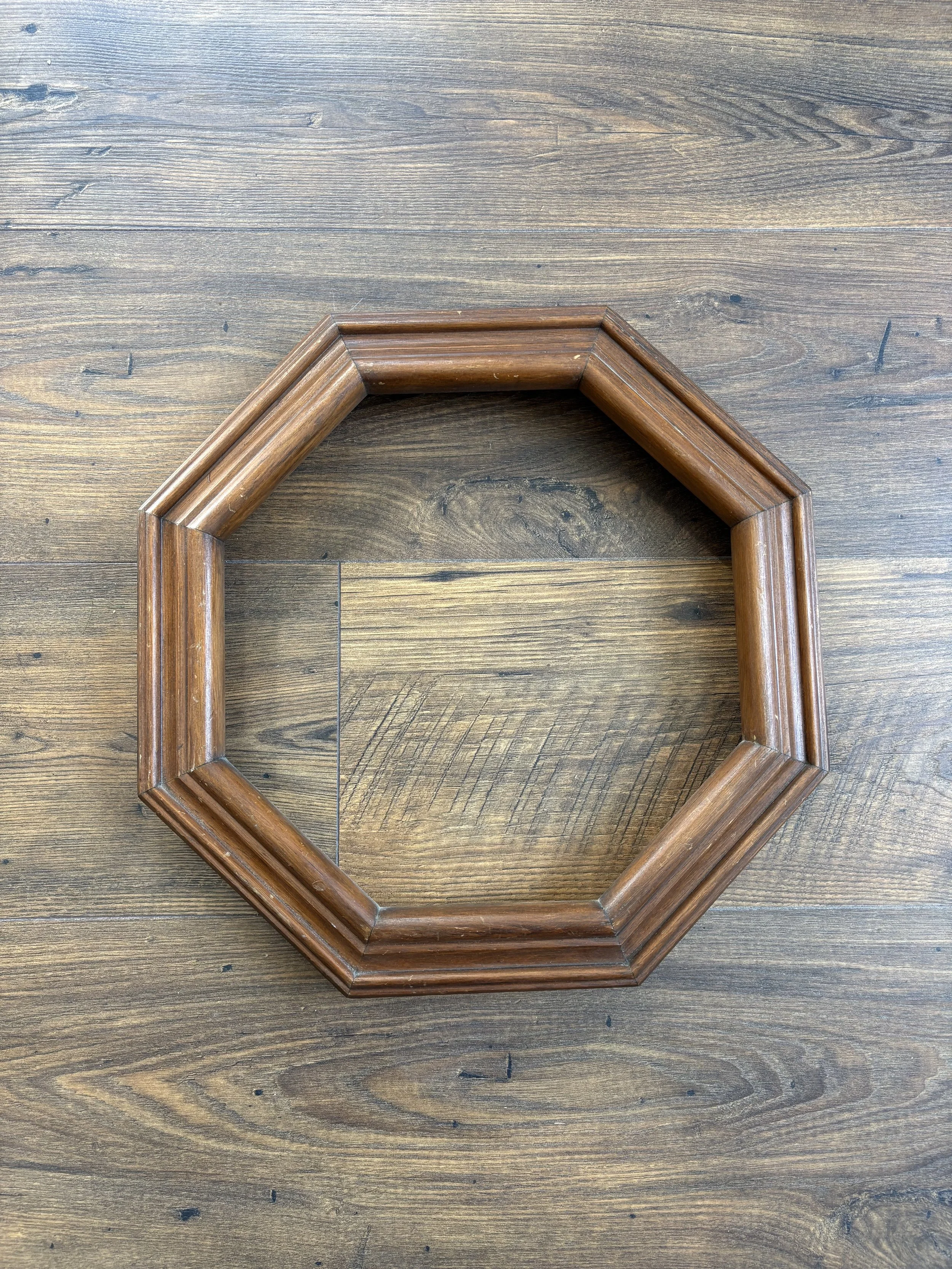 11” wood octagon frame