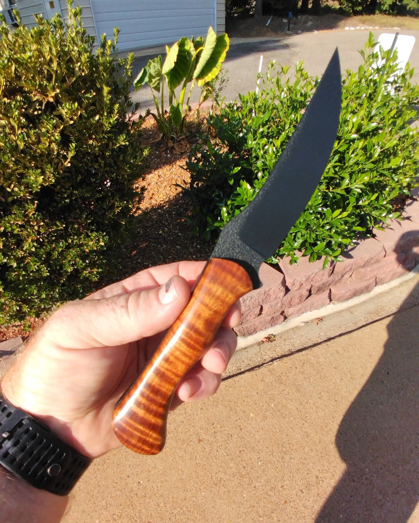 Knives are ready. Sheaths will be complete when the clips arrive. The UC will have 6 in stock on my website in the "SHOP" section, this evening at 7pm CST. You will have your choice of a left or right hand black kydex sheath. It will come w