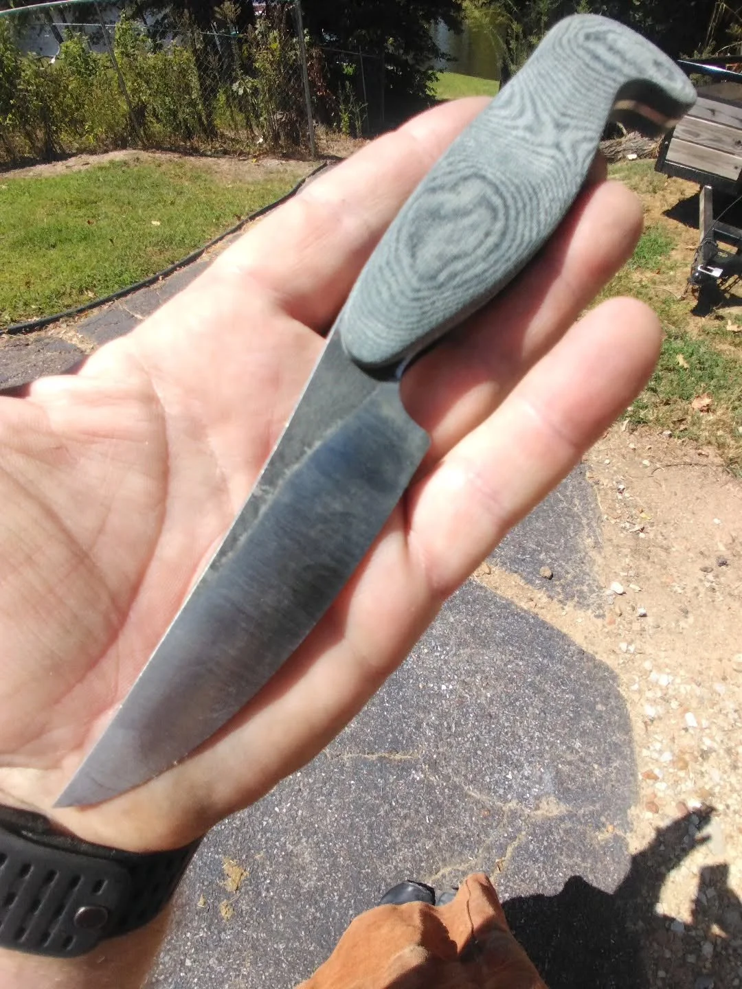 Progress on the Red Blades UC. Linen micarta. Hidden titanium pins. Waiting for the Gunkote. Won't be long now.......
#knife #customknife #custommade #handmade #edc # concealed #steel #titanium #micarta #handle