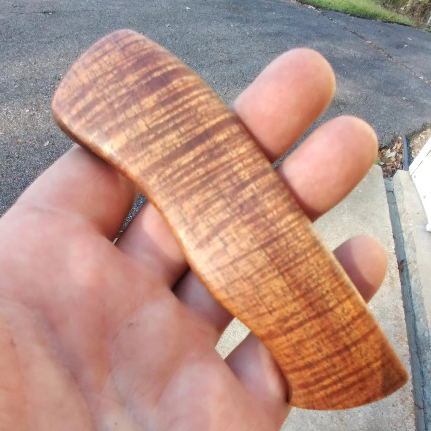 Something beautiful is coming soon......
#custommade #custom #knife #customknife #handmade #wood #knife #knifemaker